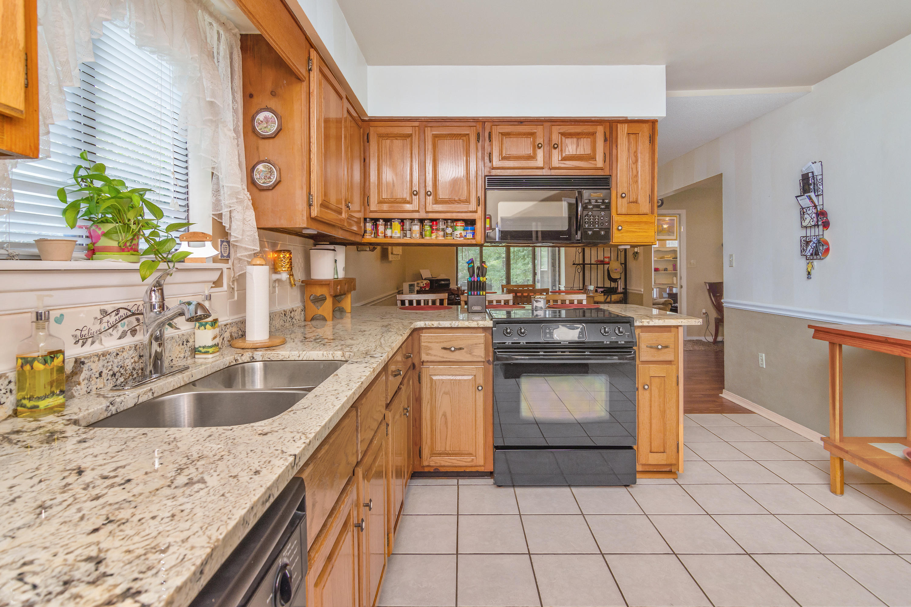 KENNEDY LAKES 1ST ADDN - Residential