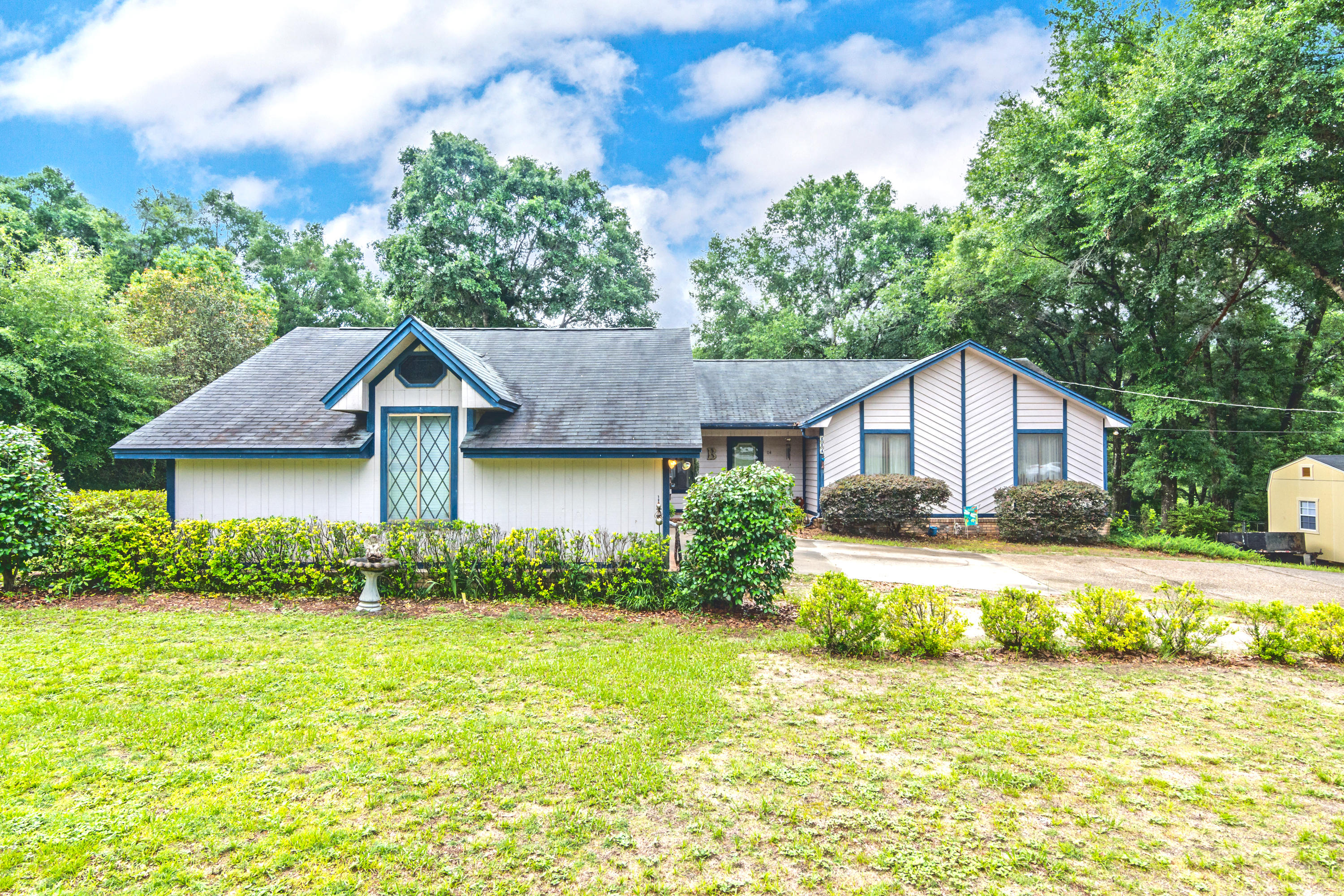 KENNEDY LAKES 1ST ADDN - Residential