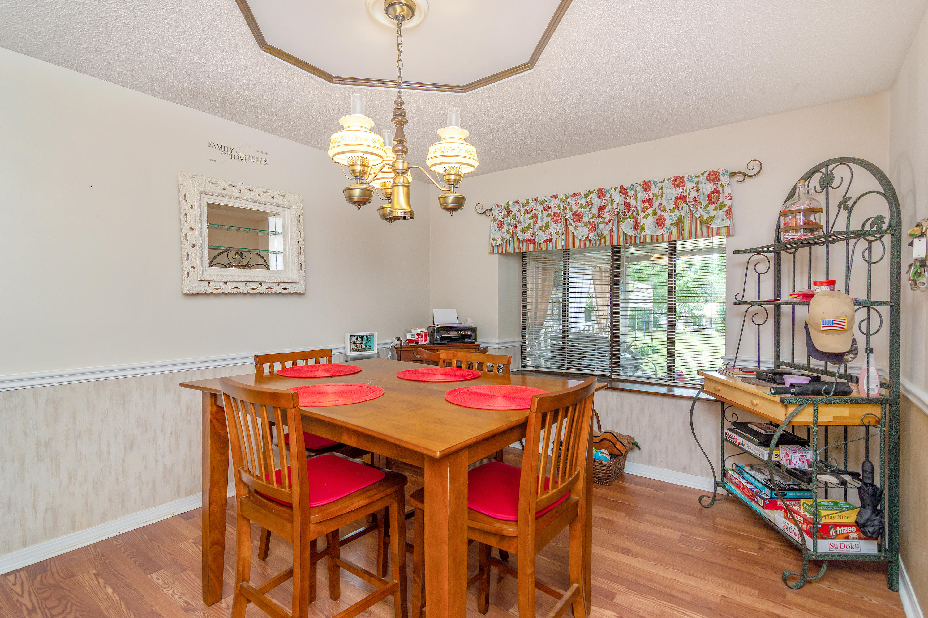 KENNEDY LAKES 1ST ADDN - Residential