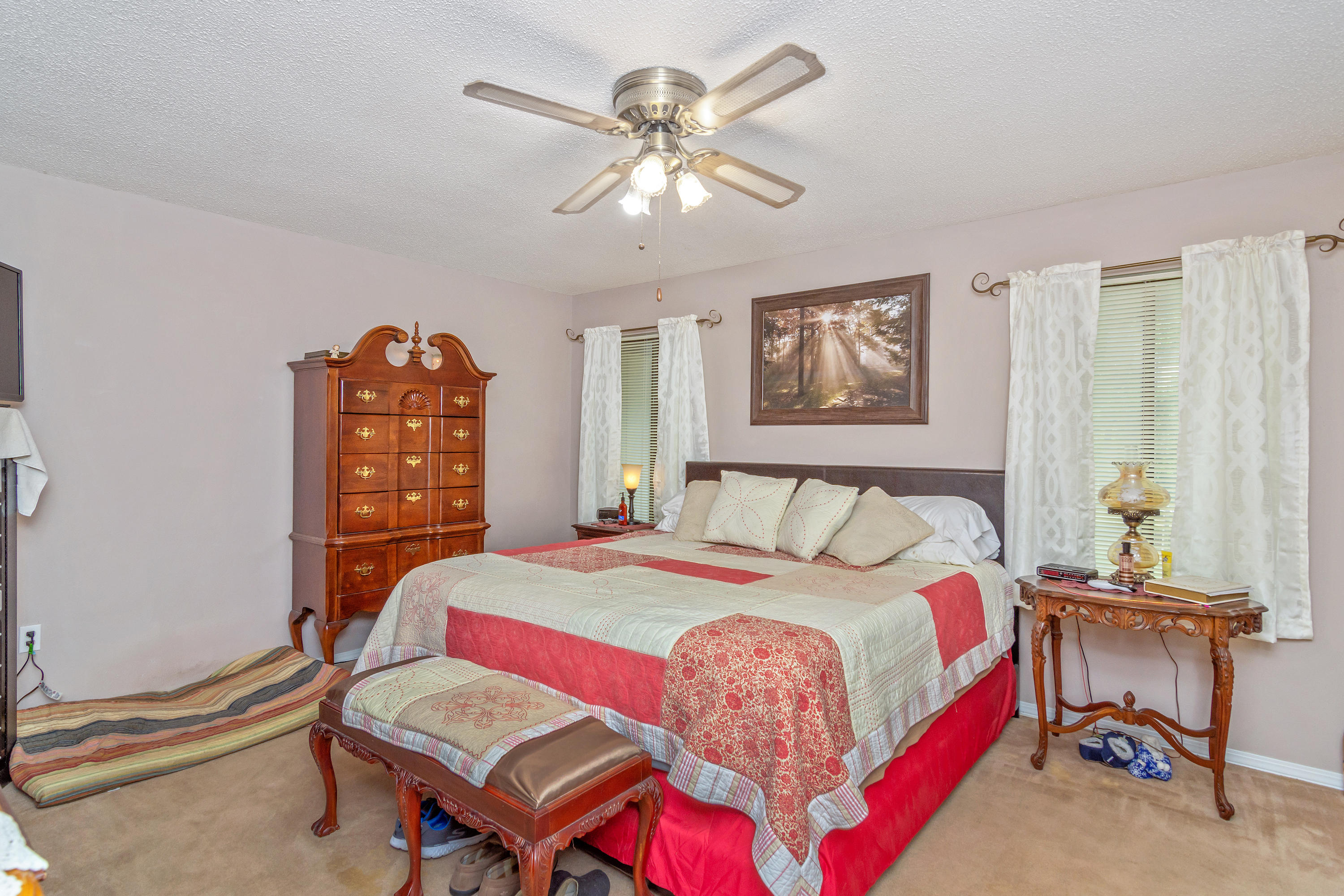 KENNEDY LAKES 1ST ADDN - Residential