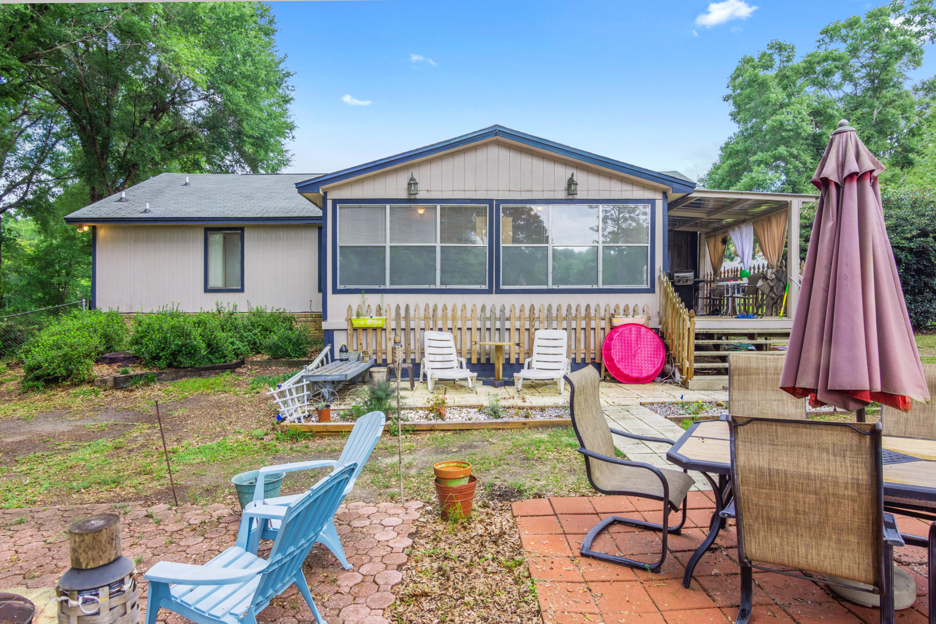 KENNEDY LAKES 1ST ADDN - Residential