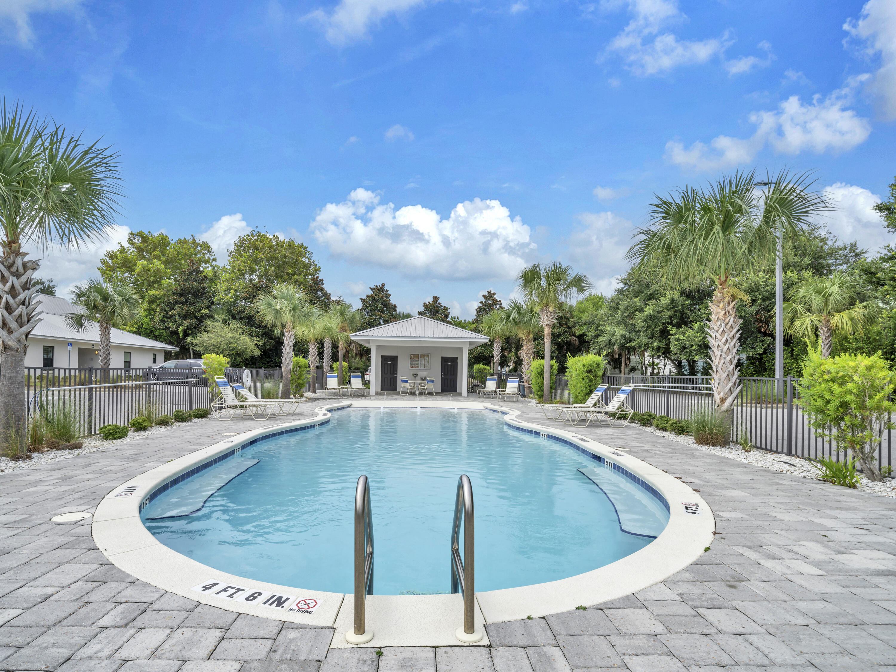 Hidden Lake Condominiums - Residential