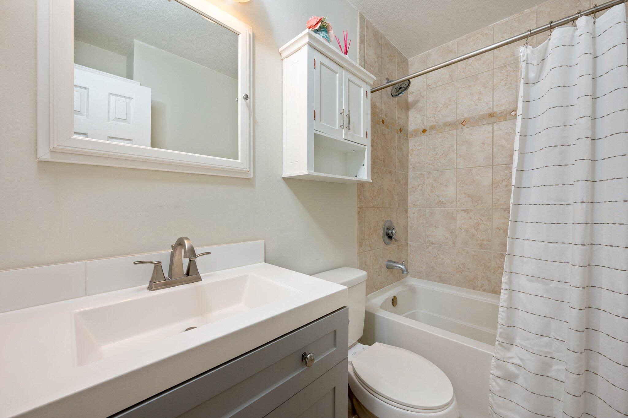 CARIBBEAN EAST - Residential Lease