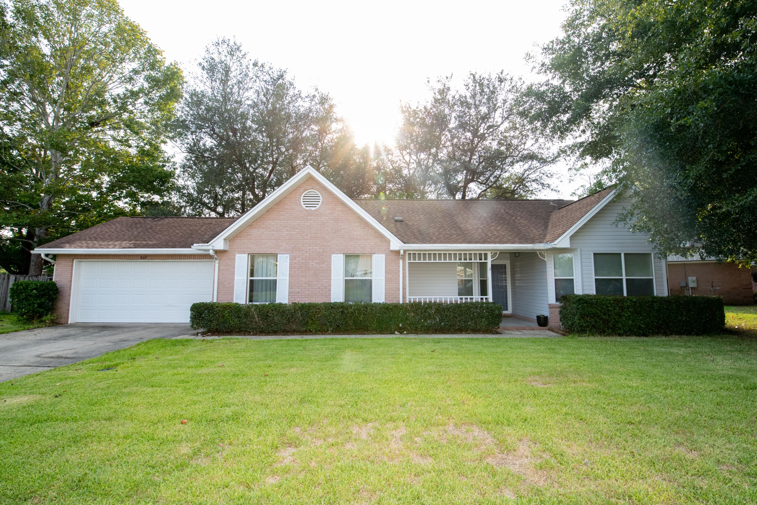 PARKWOOD PLACE AT BLUEWATER BAY - Residential