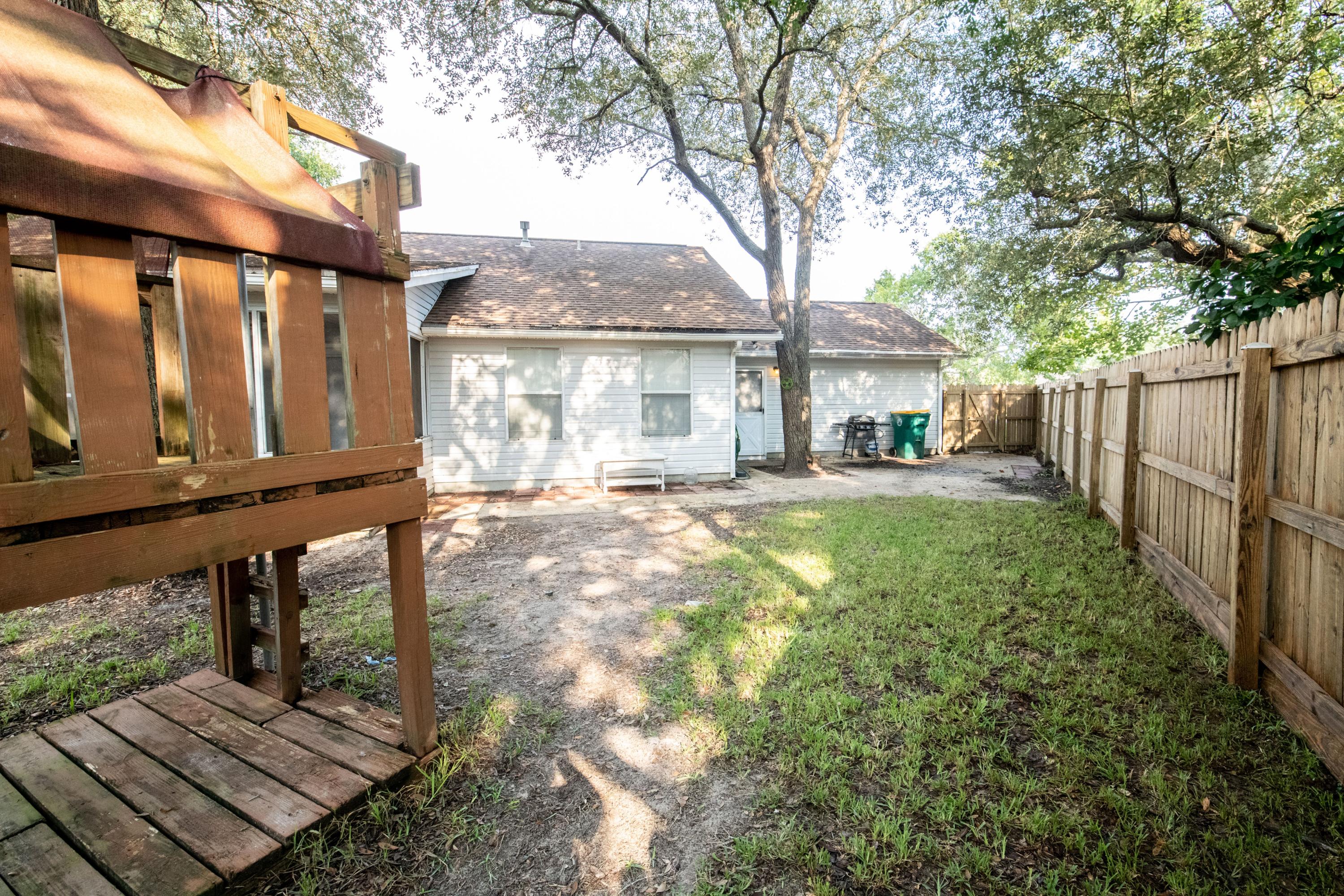 PARKWOOD PLACE AT BLUEWATER BAY - Residential