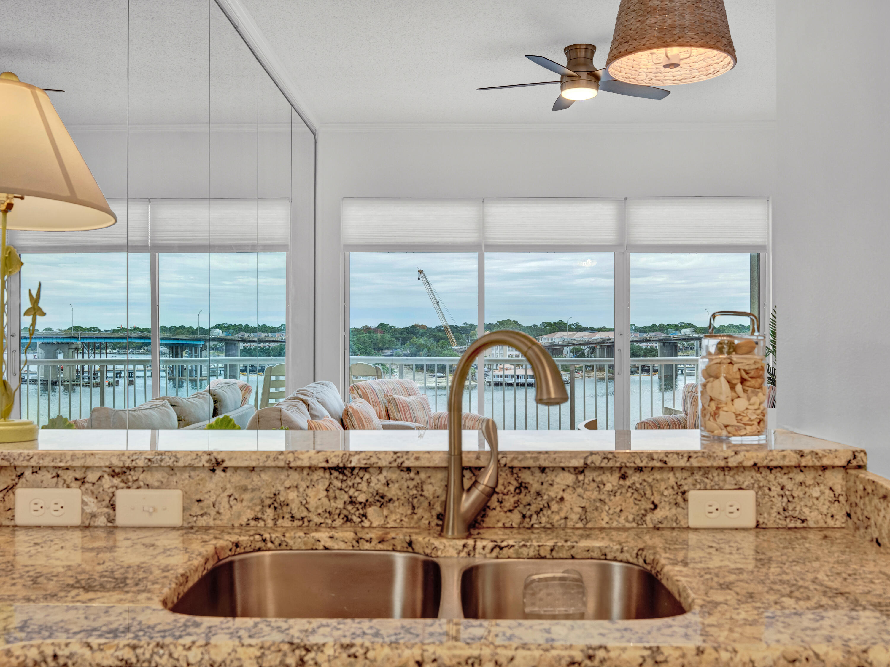 PALM COURT YACHT CLUB - Residential