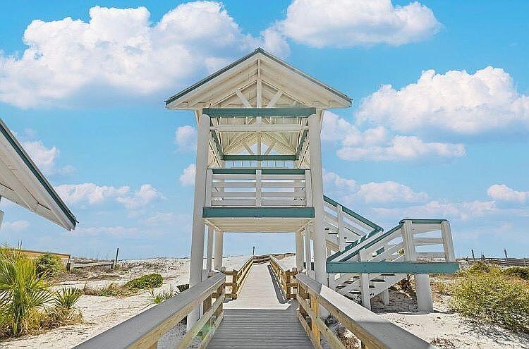 PALM COURT YACHT CLUB - Residential