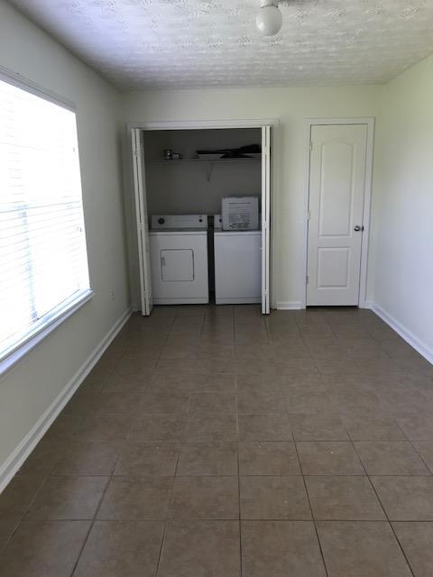 BRANDON OAKS - Residential