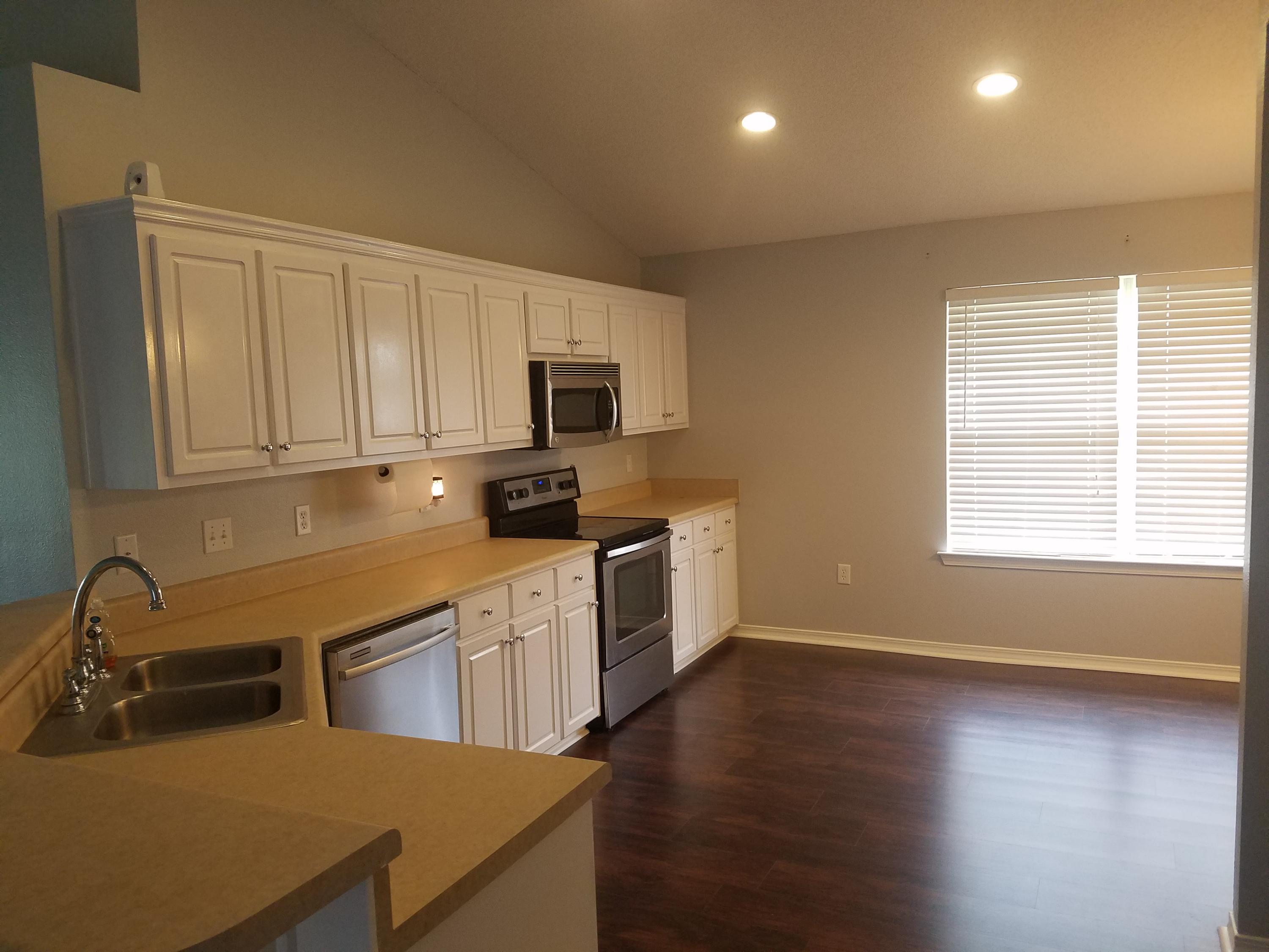 VICTORIAN VILLAGE - Residential