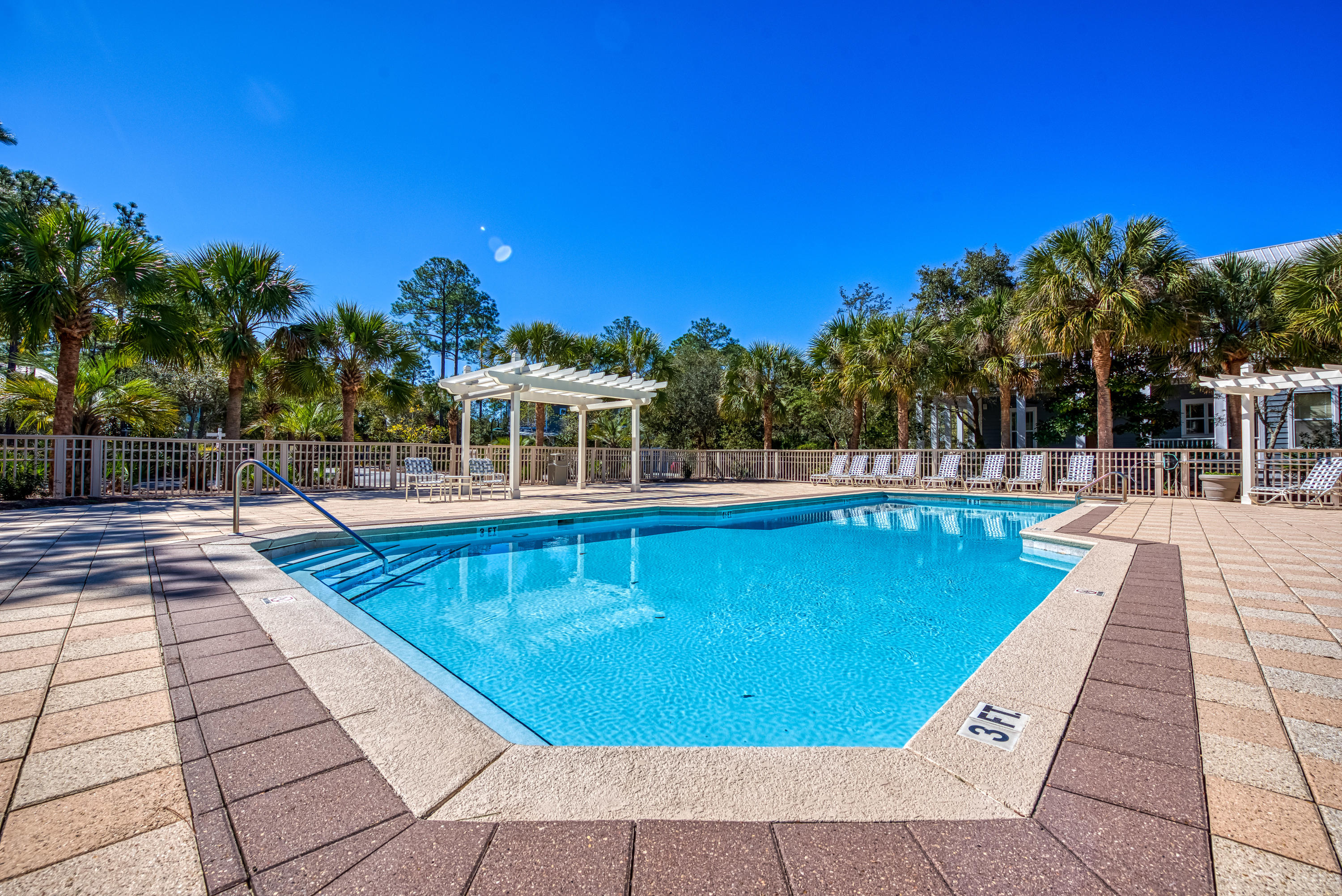 GROVE BY THE SEA - Residential