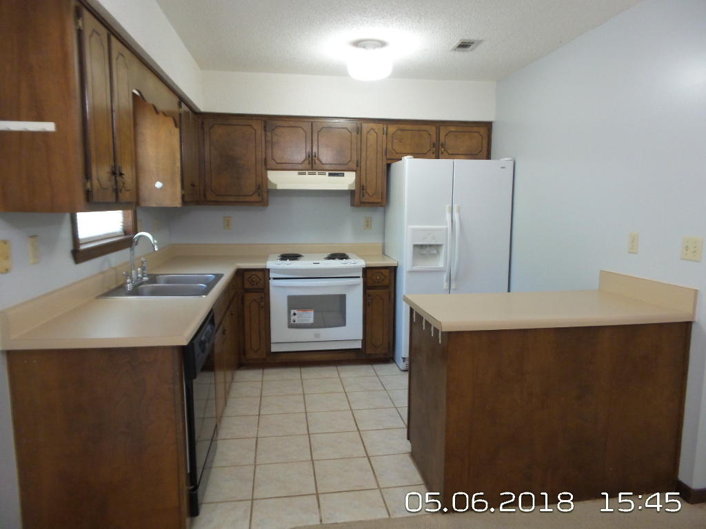 FOREST ACRES - Residential Lease