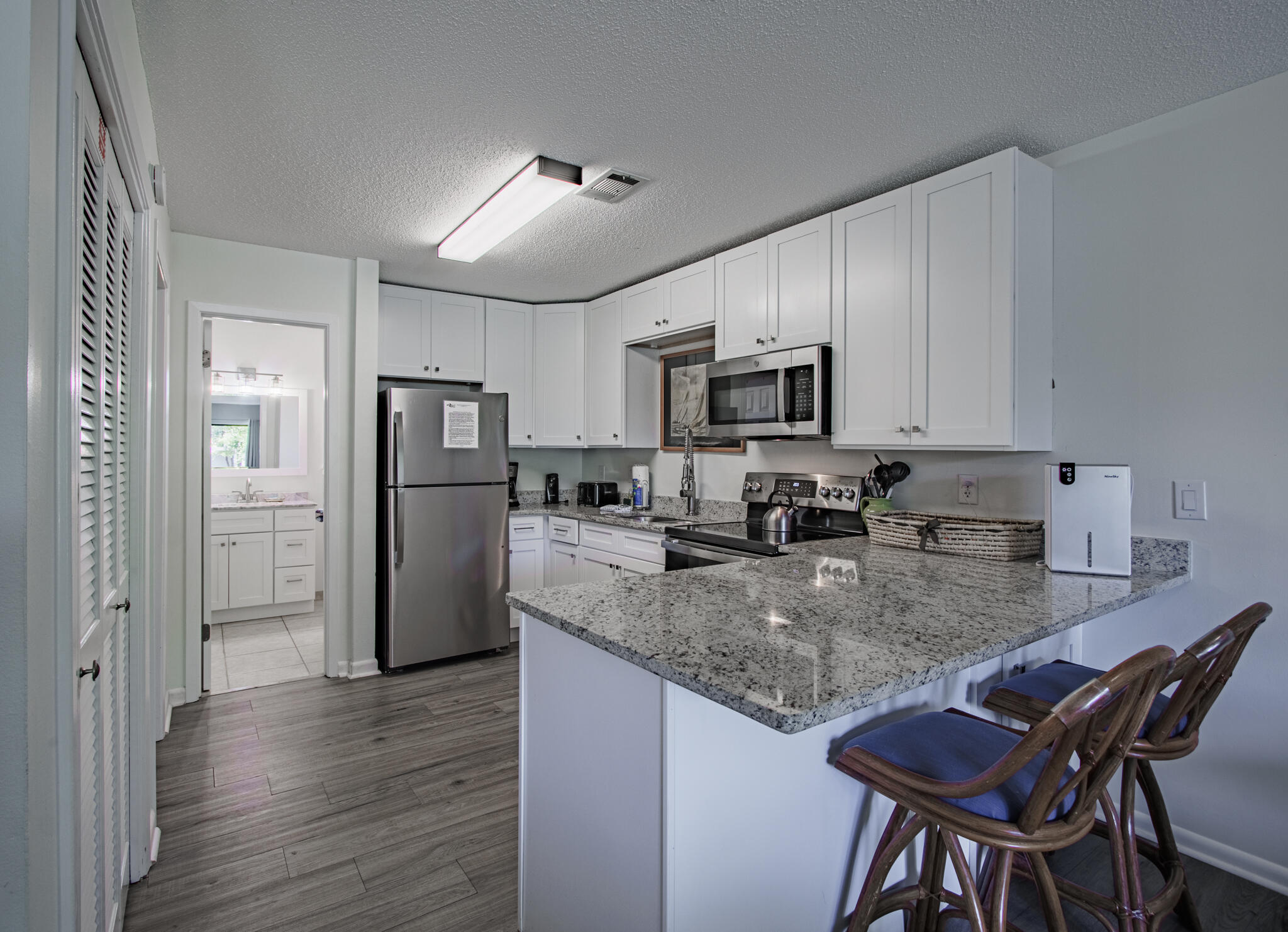 BEACHWOOD VILLAS CONDO - Residential