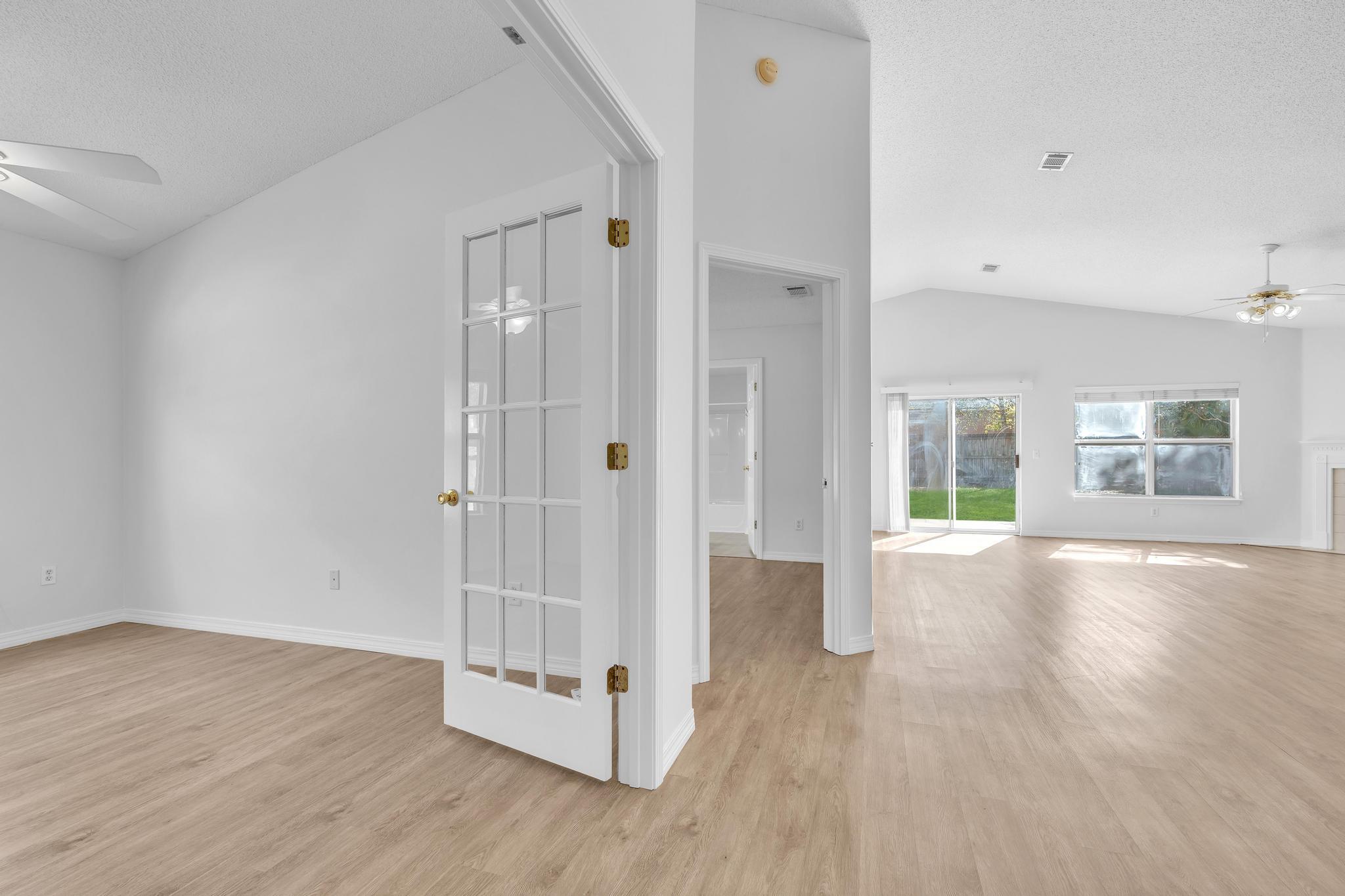 SHADOW OAK S/D - Residential Lease