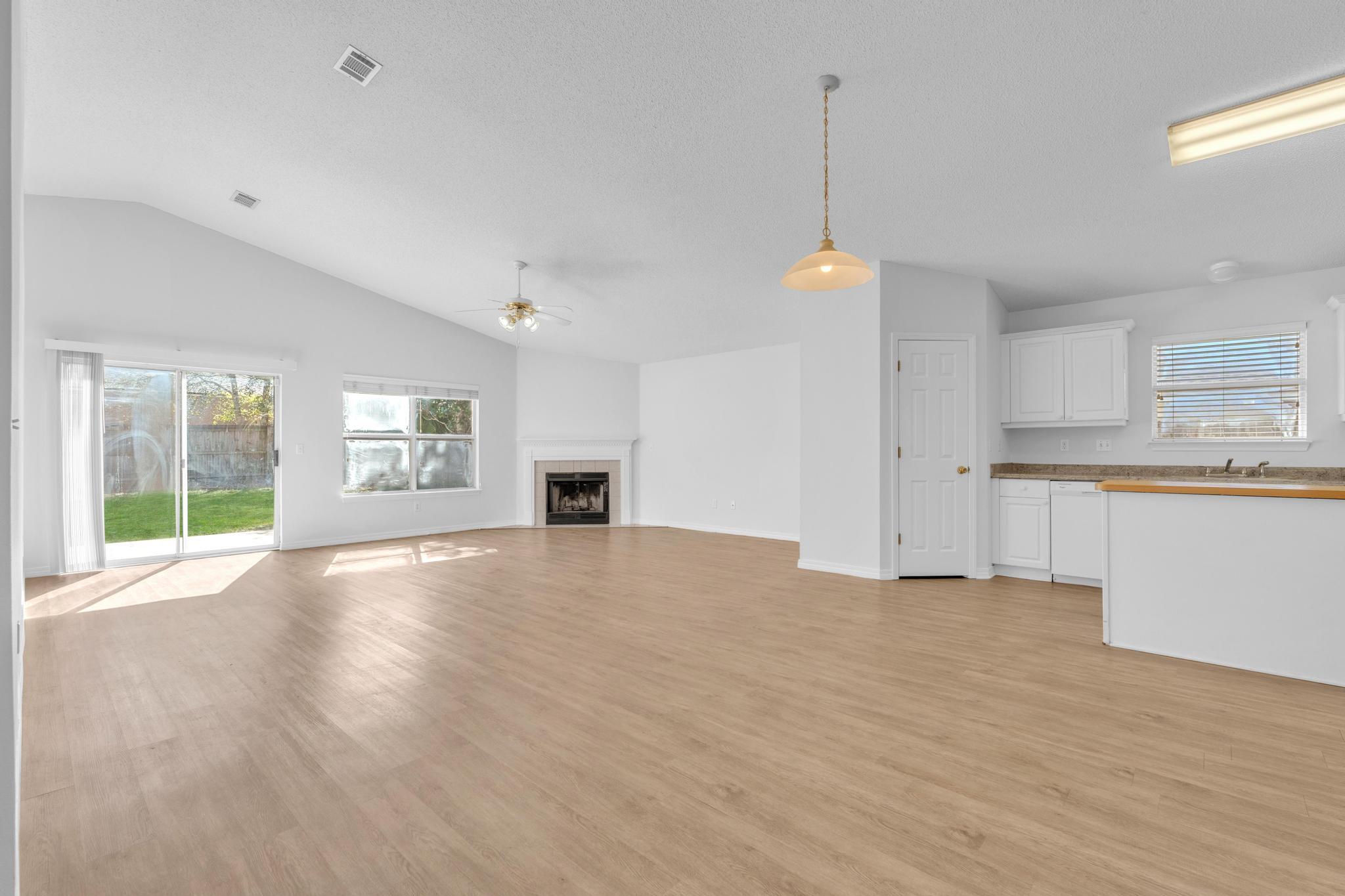 SHADOW OAK S/D - Residential Lease