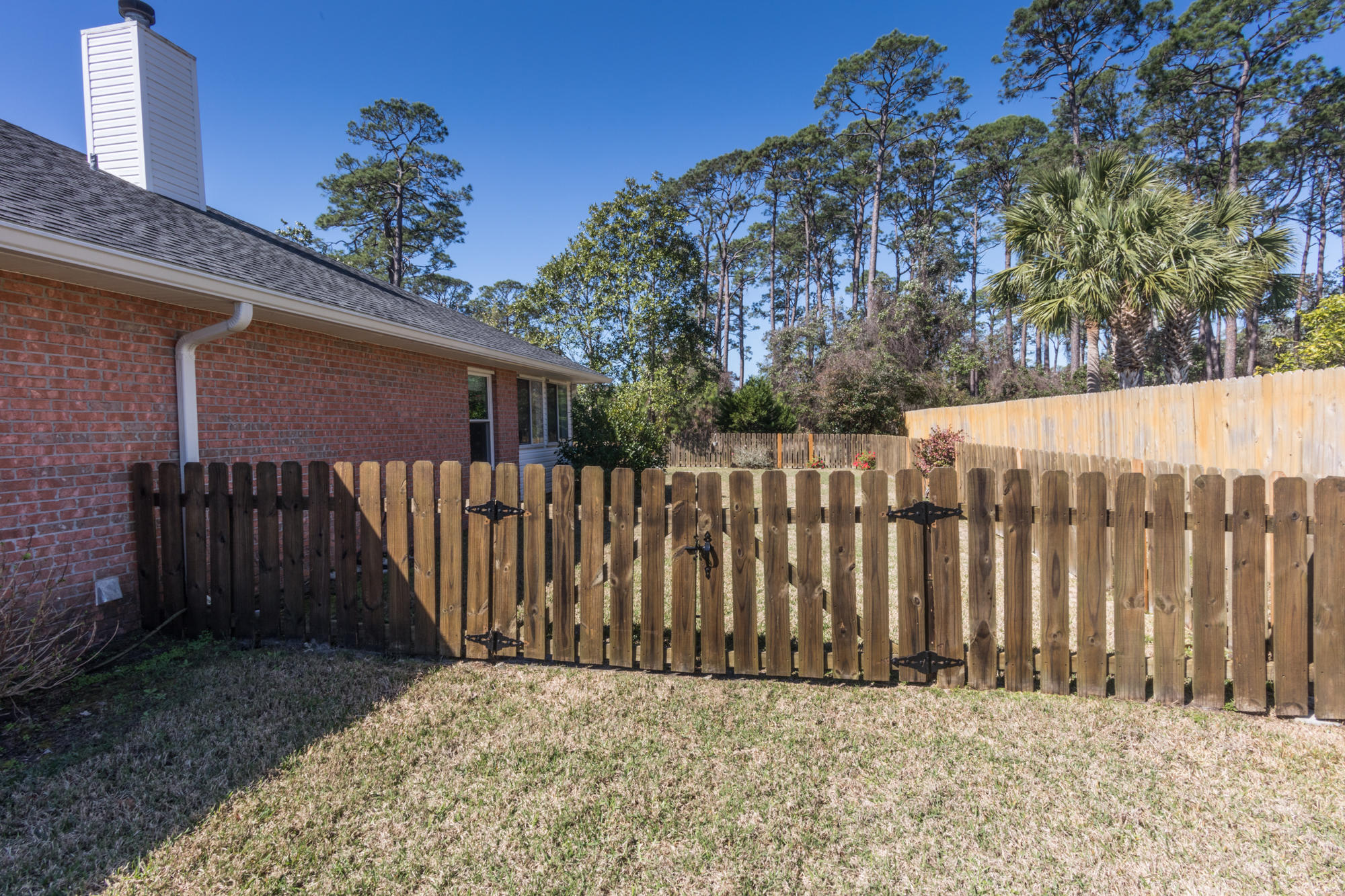 Colony Club - Residential