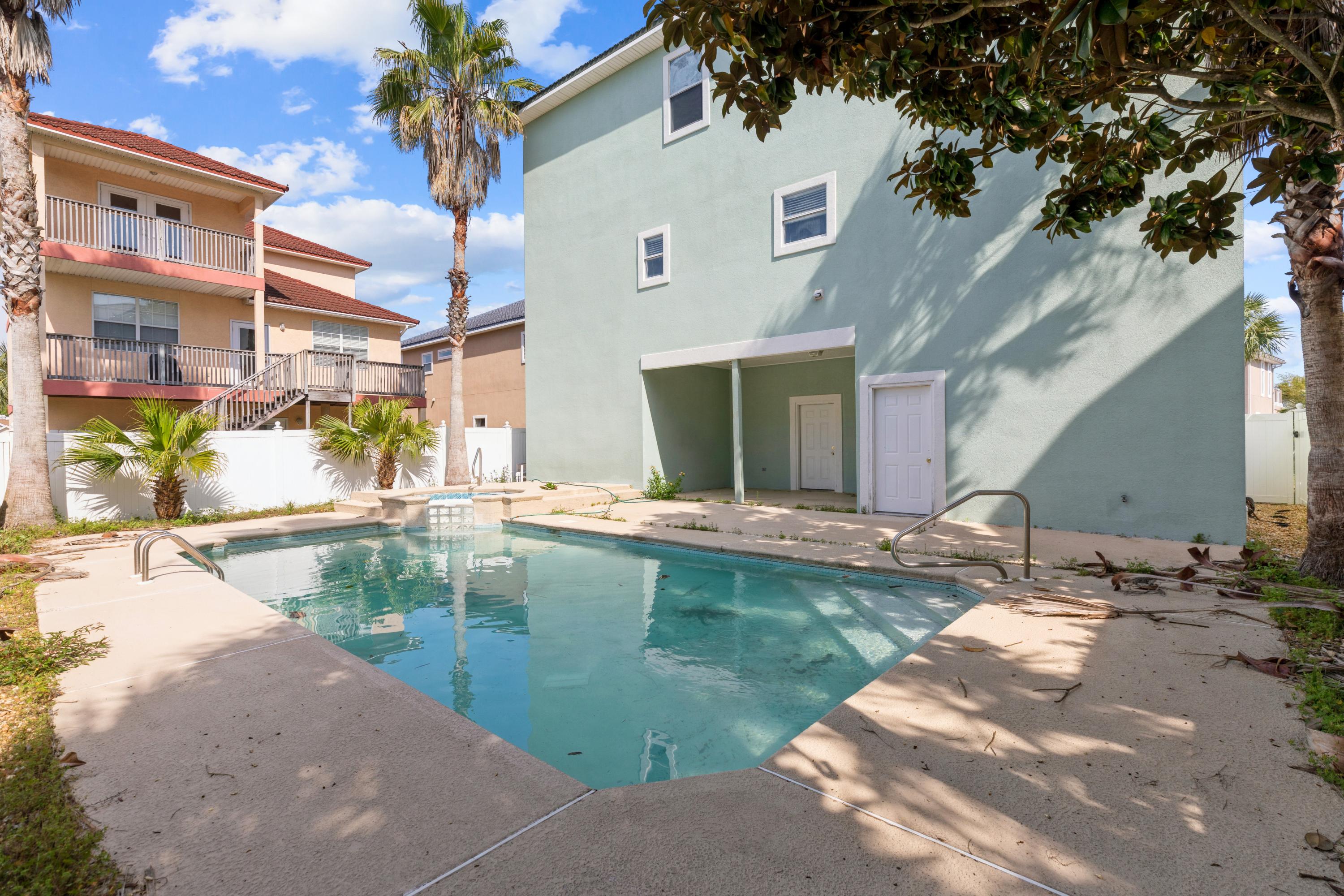 PALM HARBOR MARINA - Residential