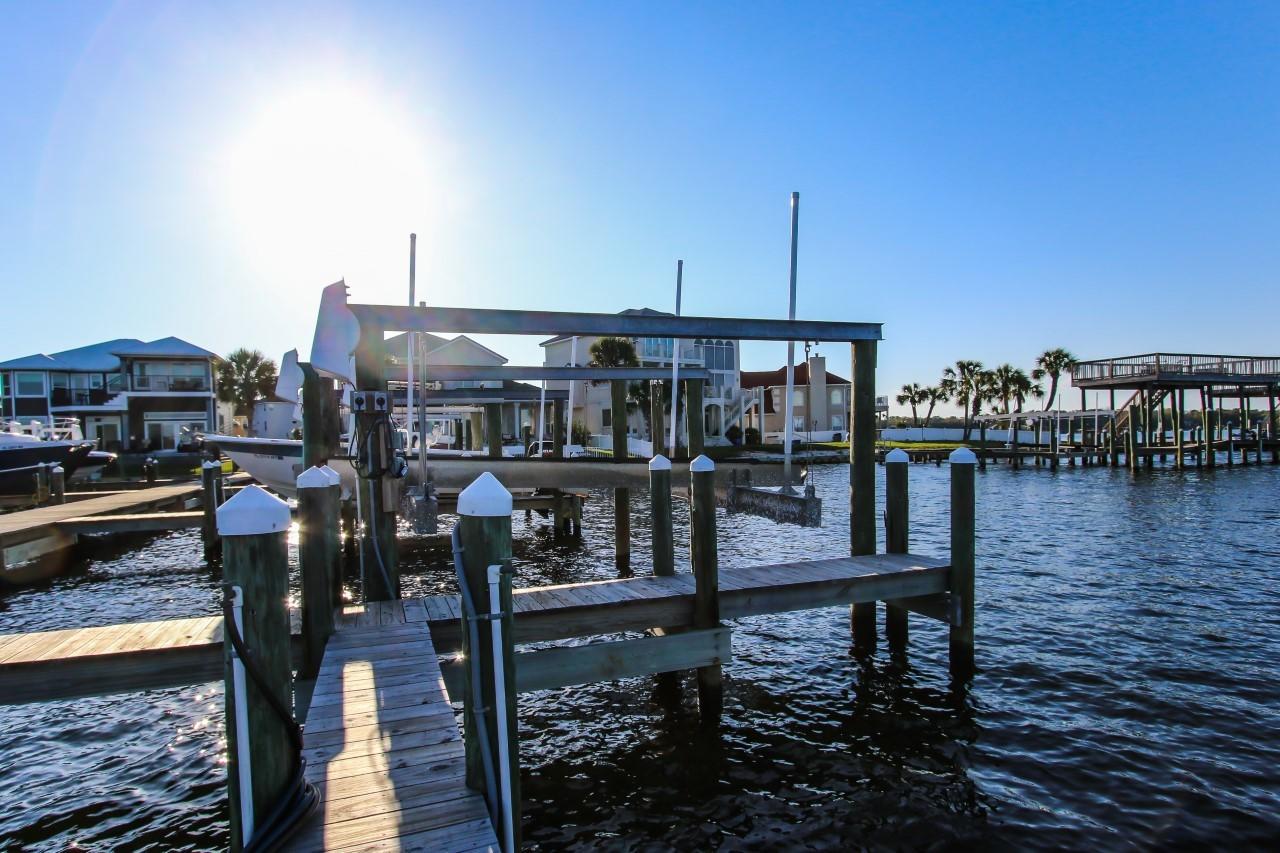 PALM HARBOR MARINA - Residential