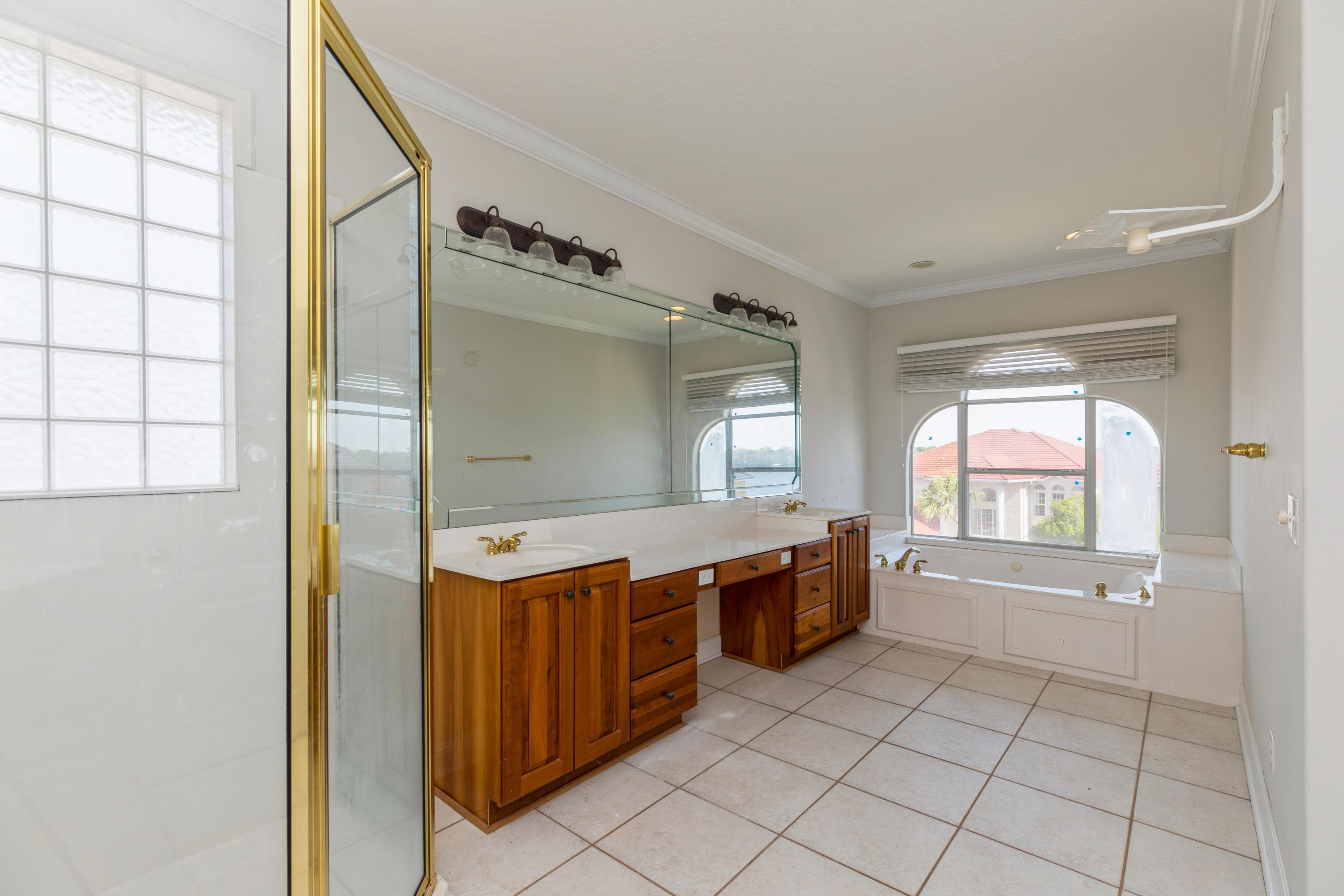 PALM HARBOR MARINA - Residential