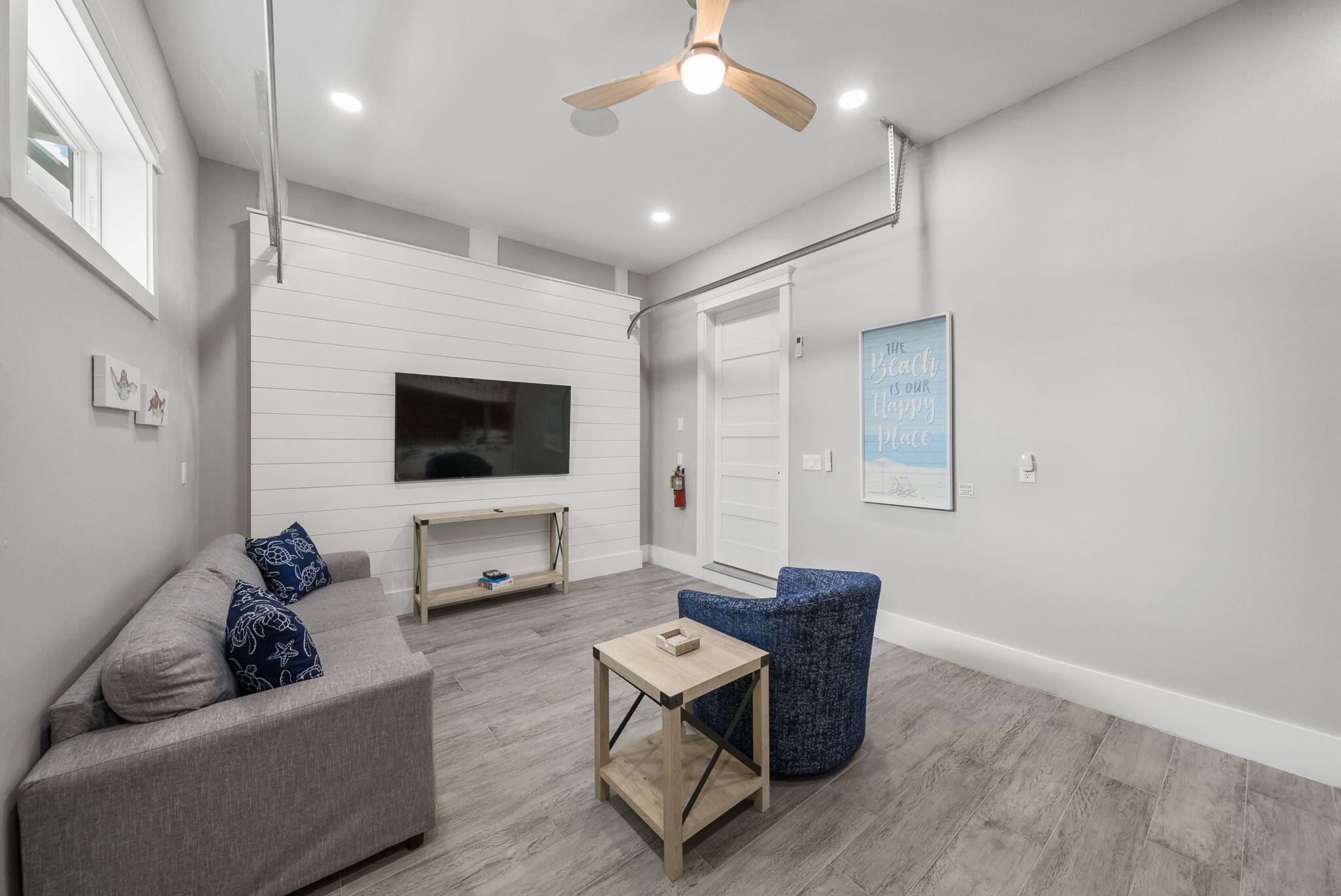 LAGUNA BEACH 7TH ADDN - Residential