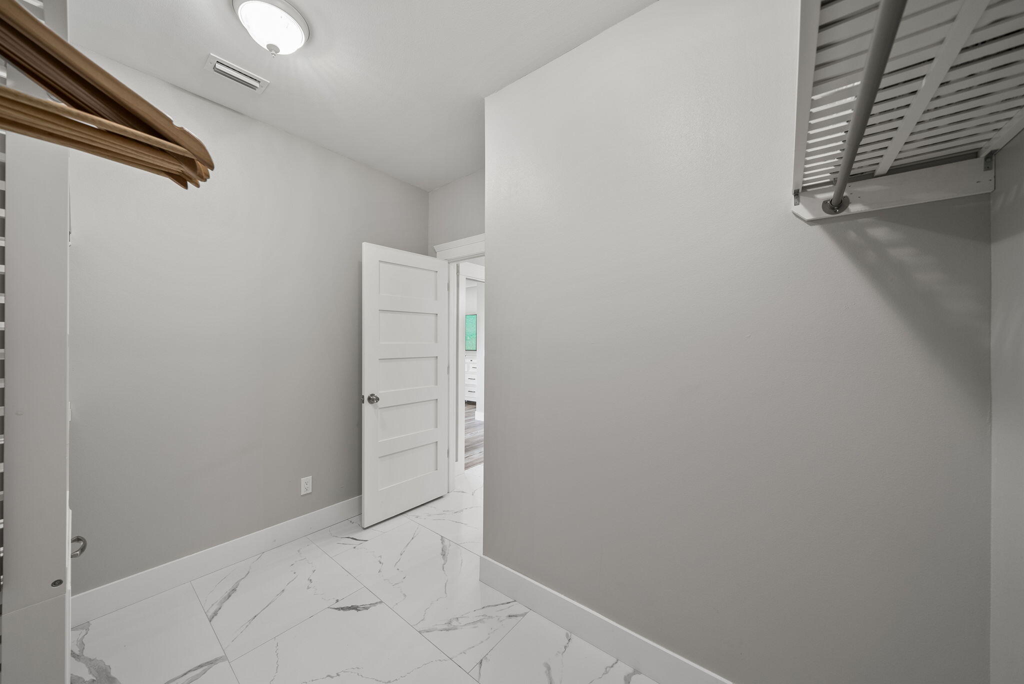 LAGUNA BEACH 7TH ADDN - Residential
