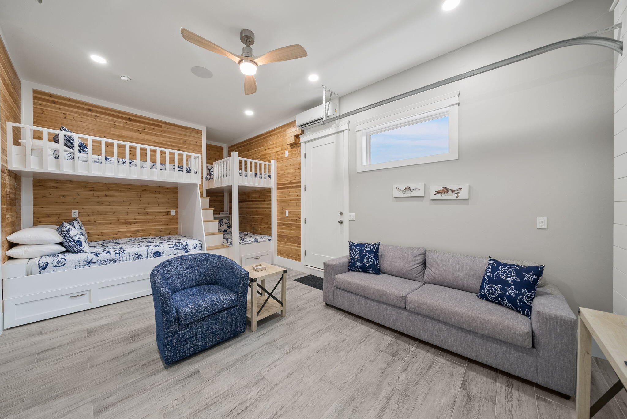 LAGUNA BEACH 7TH ADDN - Residential
