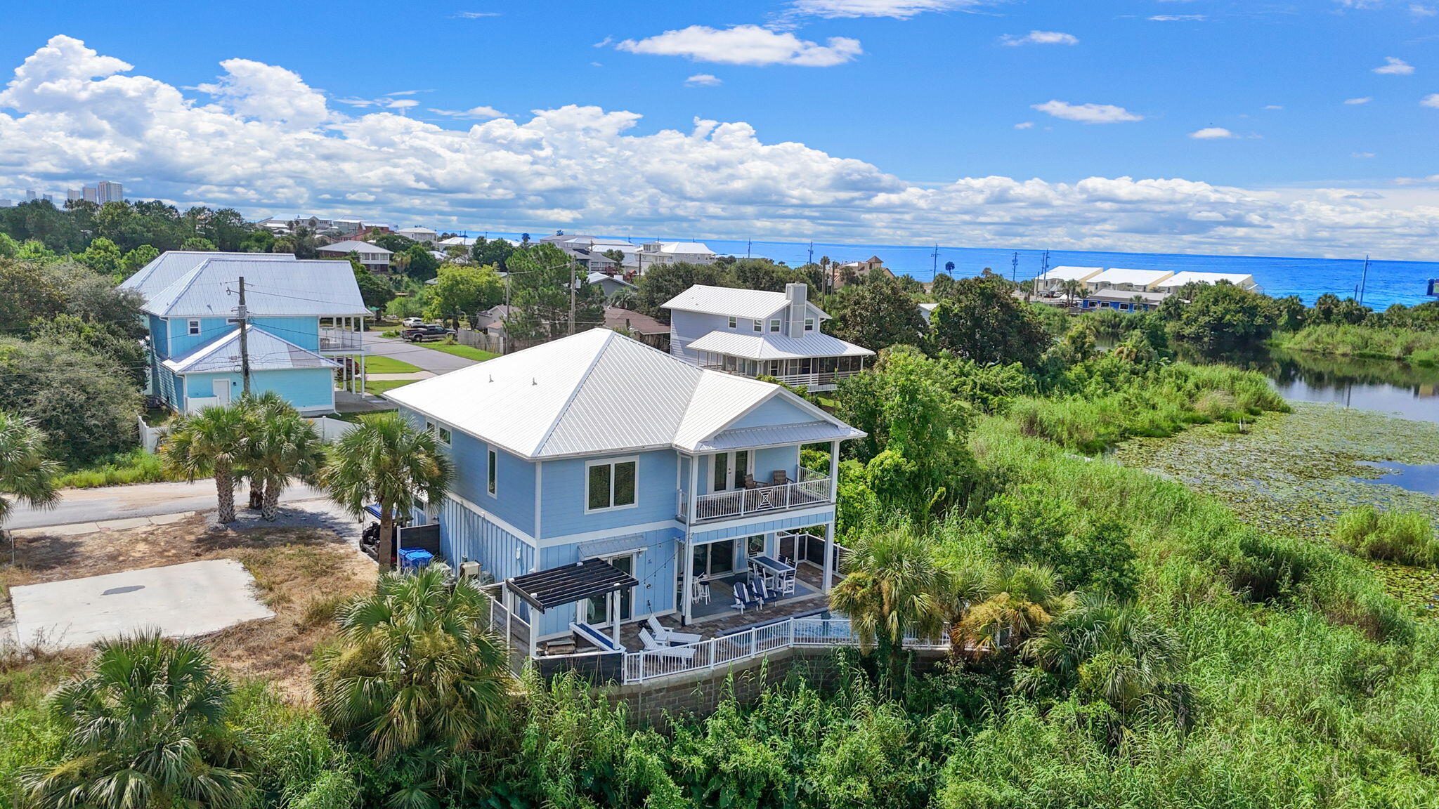 LAGUNA BEACH 7TH ADDN - Residential
