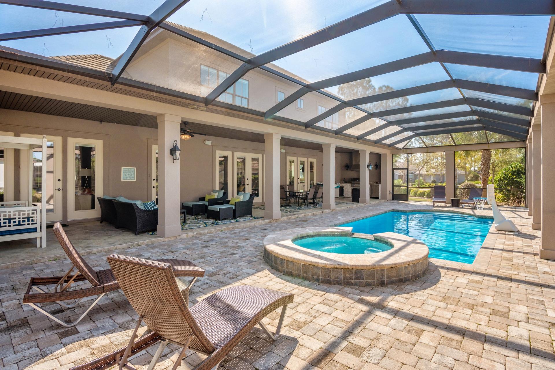 ISLAND GREEN - Residential