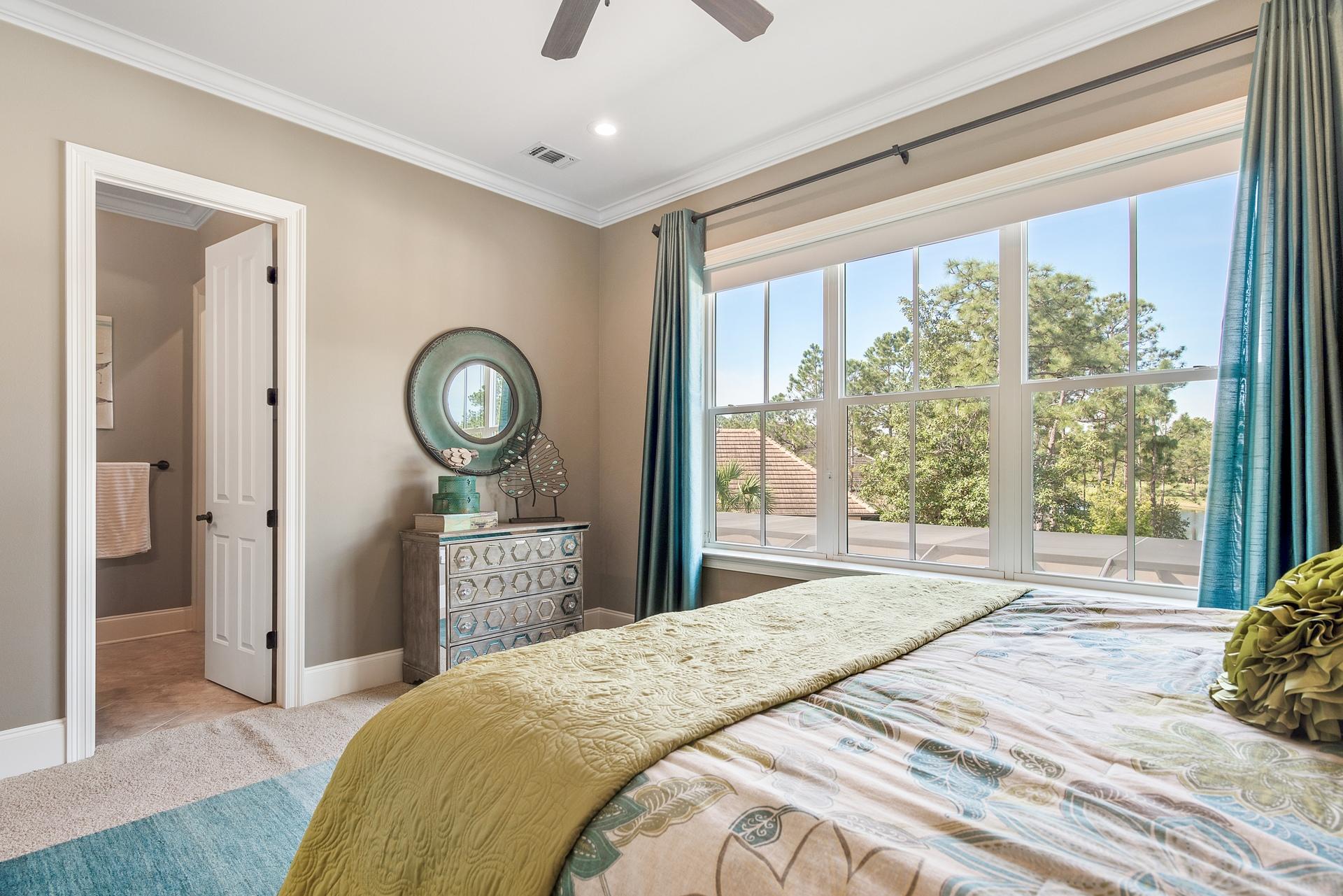 ISLAND GREEN - Residential