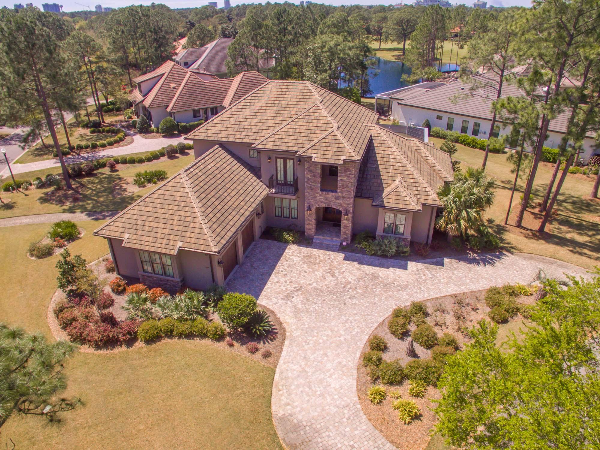 ISLAND GREEN - Residential