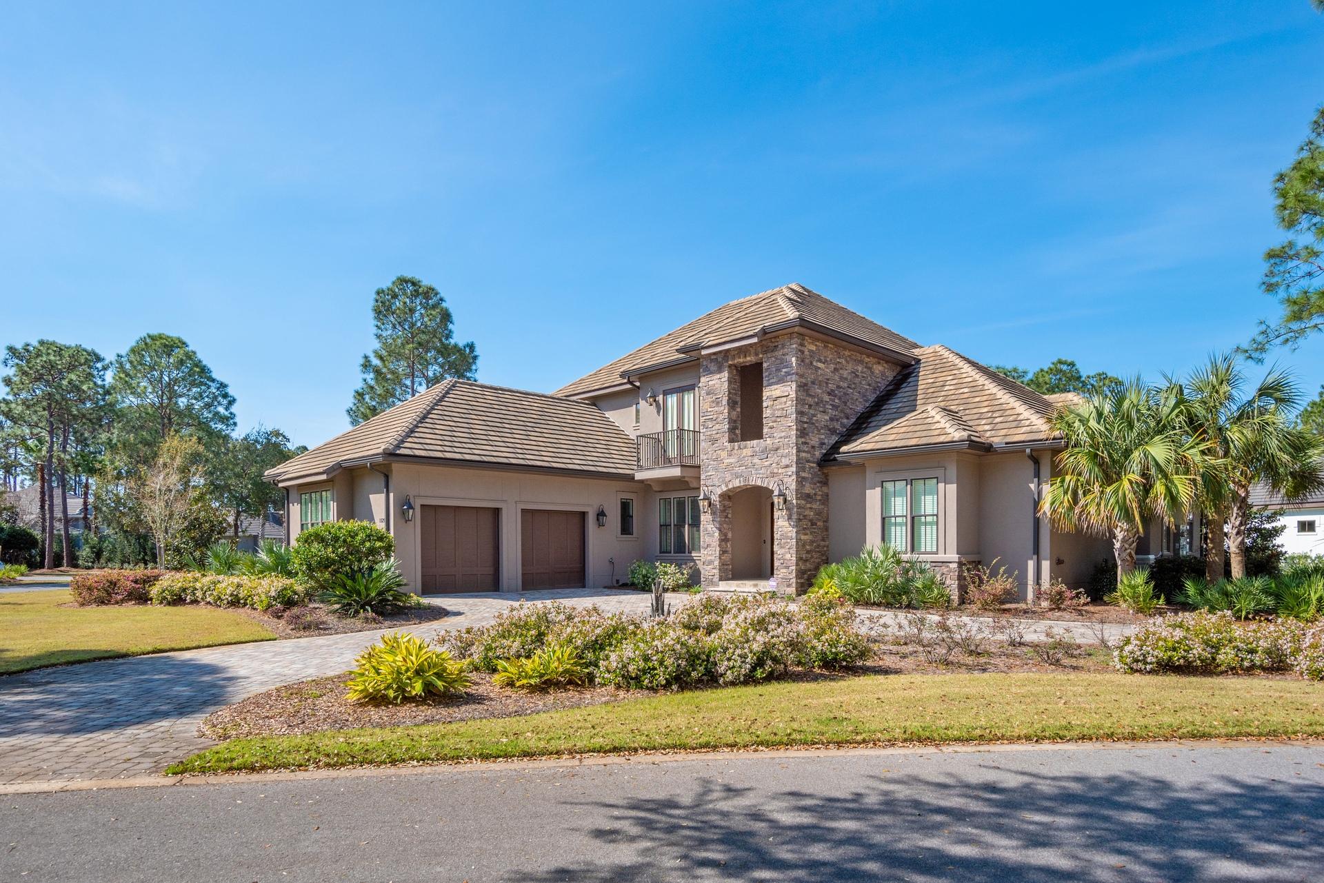 ISLAND GREEN - Residential