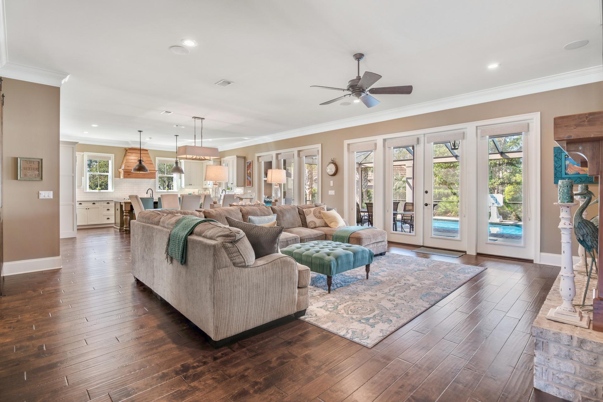 ISLAND GREEN - Residential