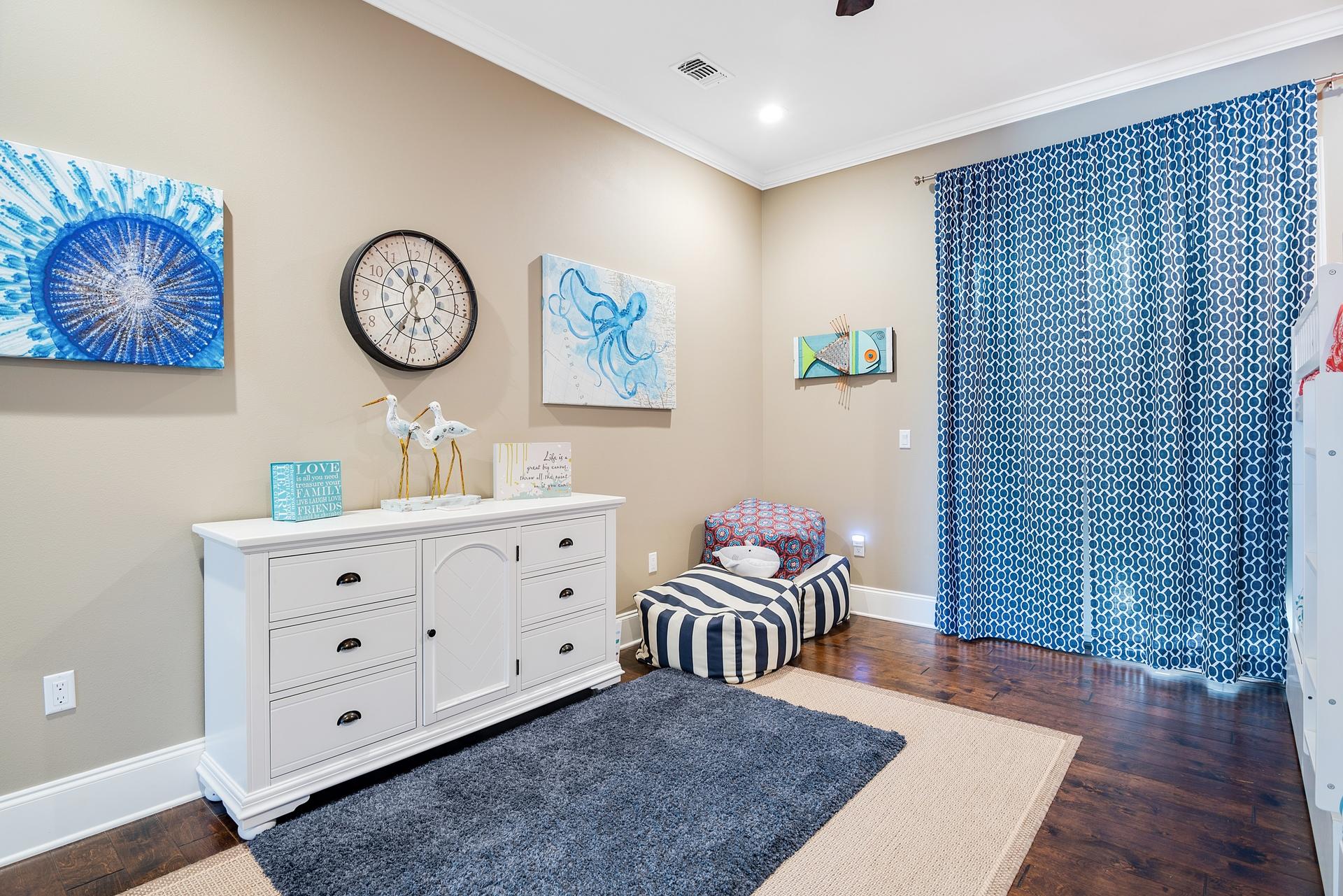 ISLAND GREEN - Residential