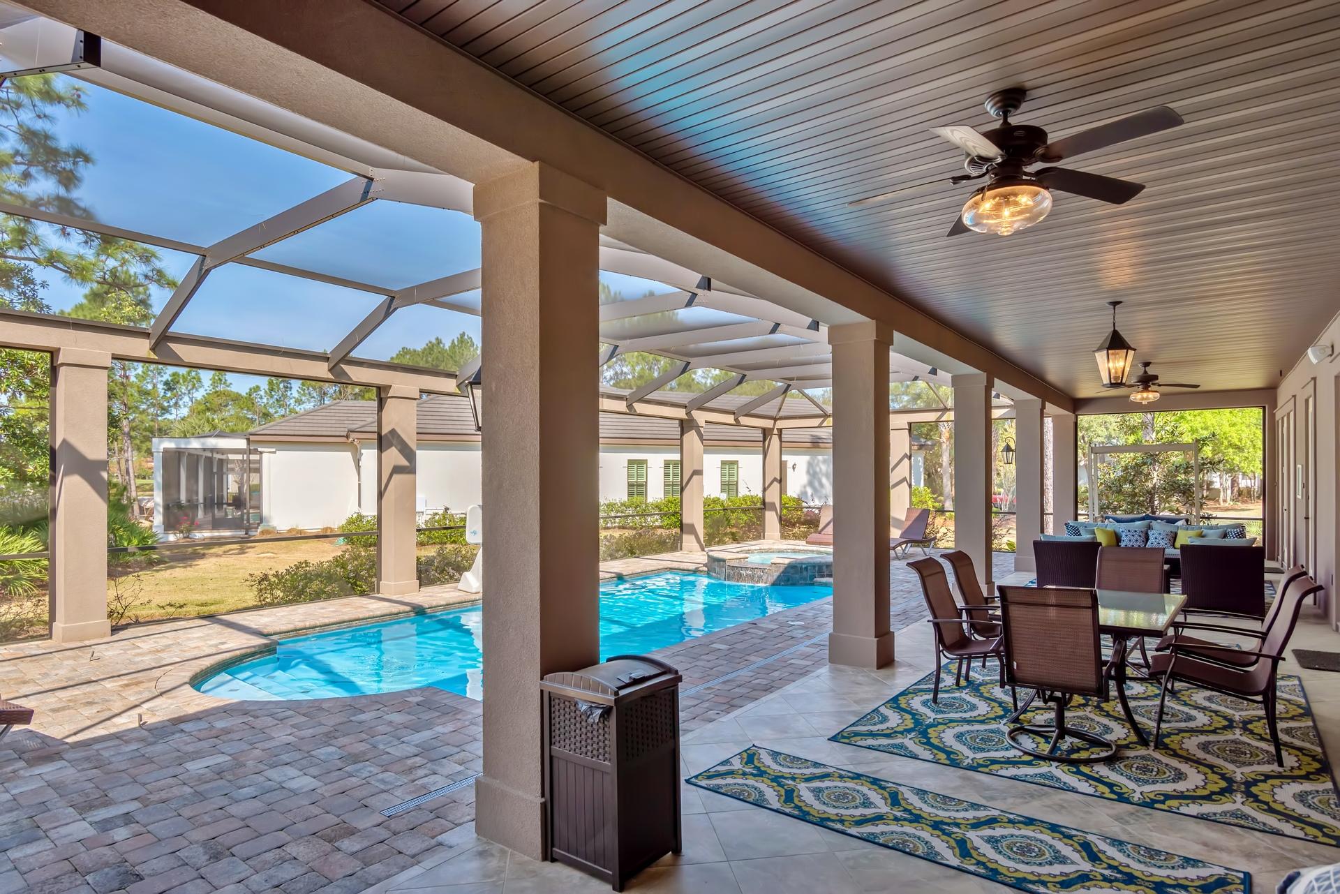 ISLAND GREEN - Residential