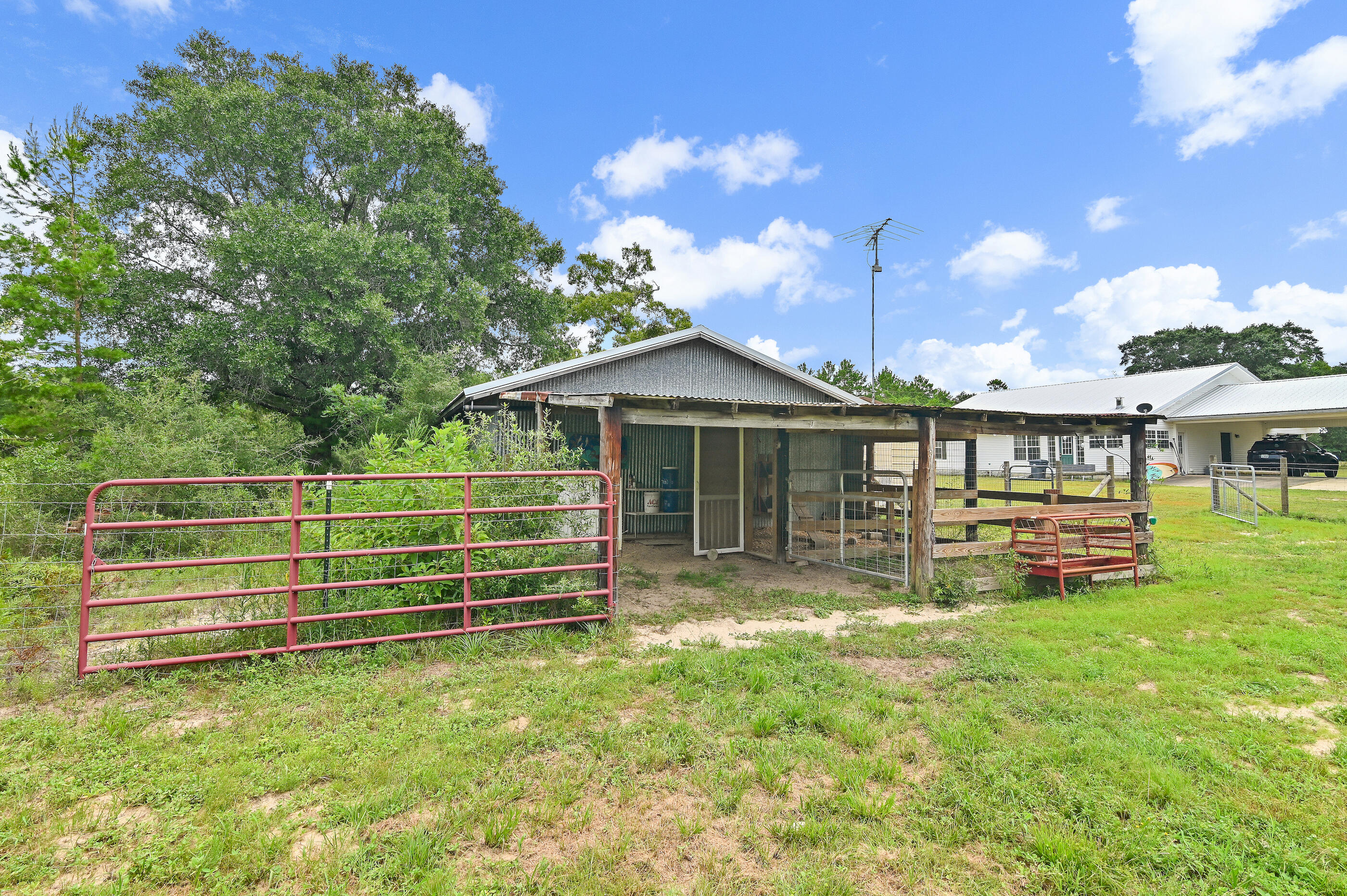SPRING HILLS FARMS UNREC - Residential