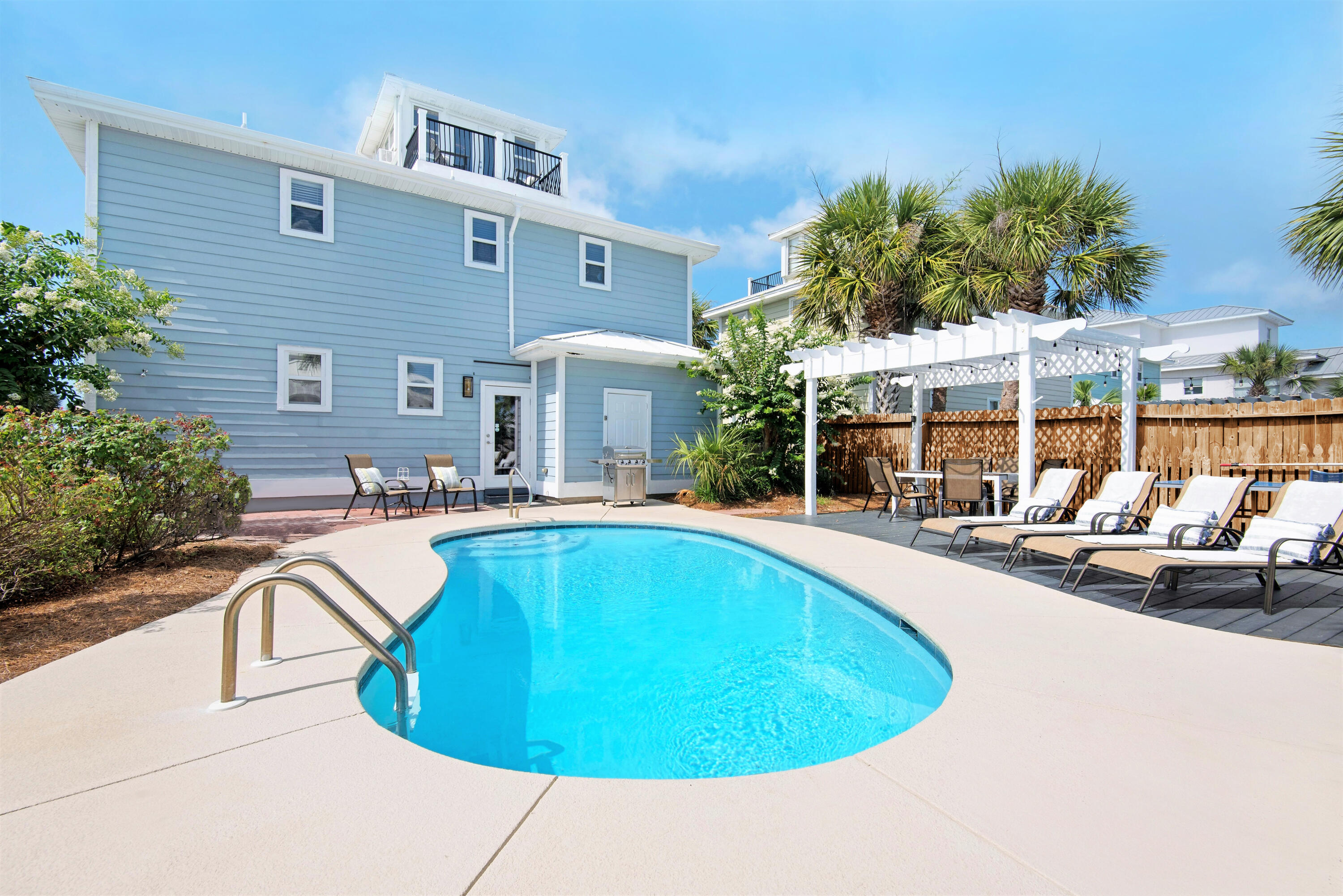 CRYSTAL BEACH - Residential