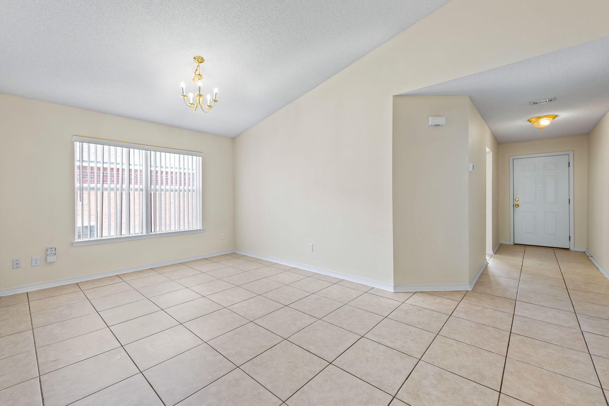 HIDDEN SHORES - Residential