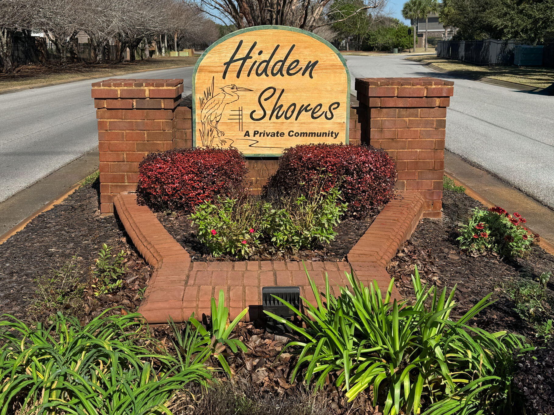 HIDDEN SHORES - Residential