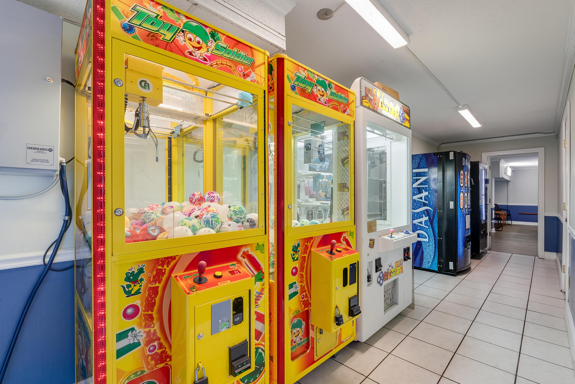 REGENCY TOWERS CONDO - Residential