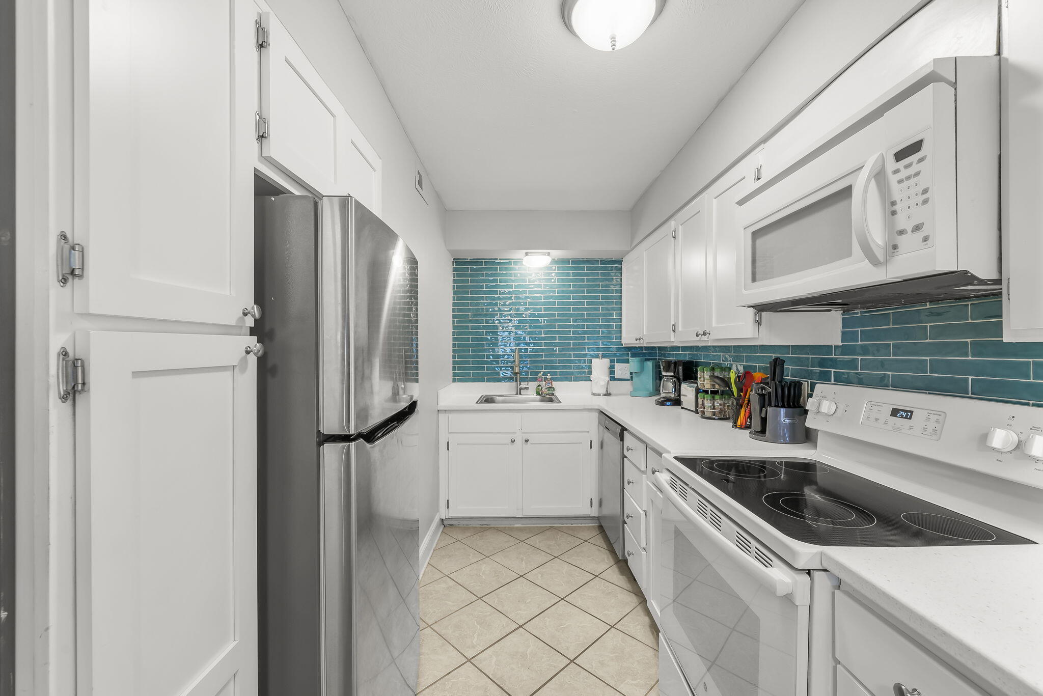 REGENCY TOWERS CONDO - Residential