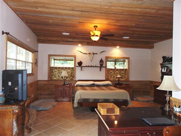 METES & BOUNDS - Farm