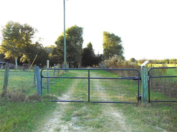 METES & BOUNDS - Farm