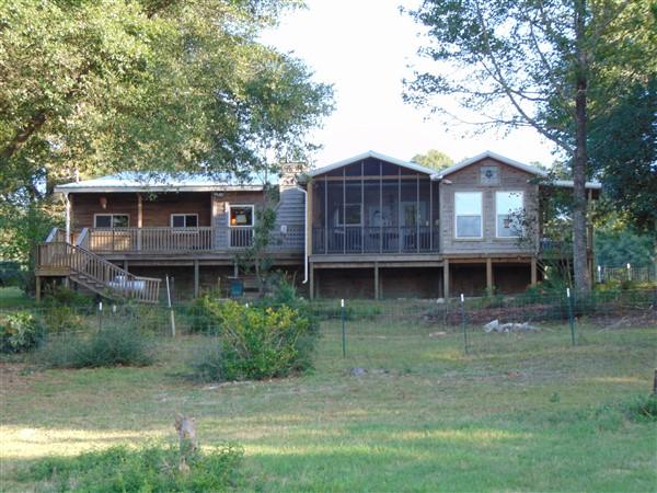 METES & BOUNDS - Farm