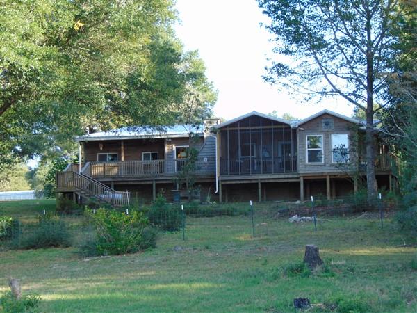 METES & BOUNDS - Farm