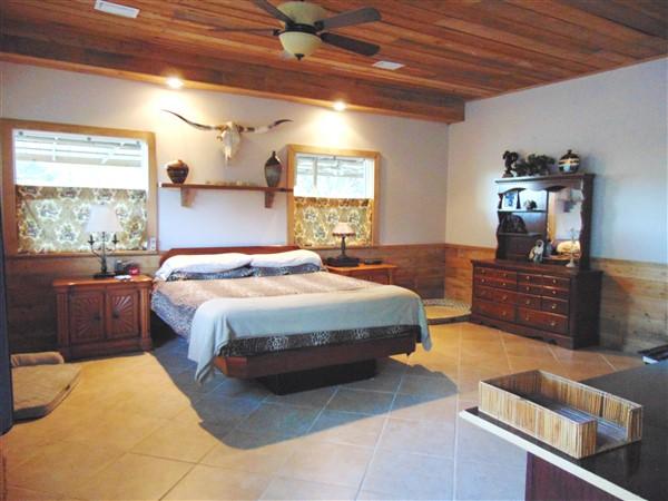 METES & BOUNDS - Farm