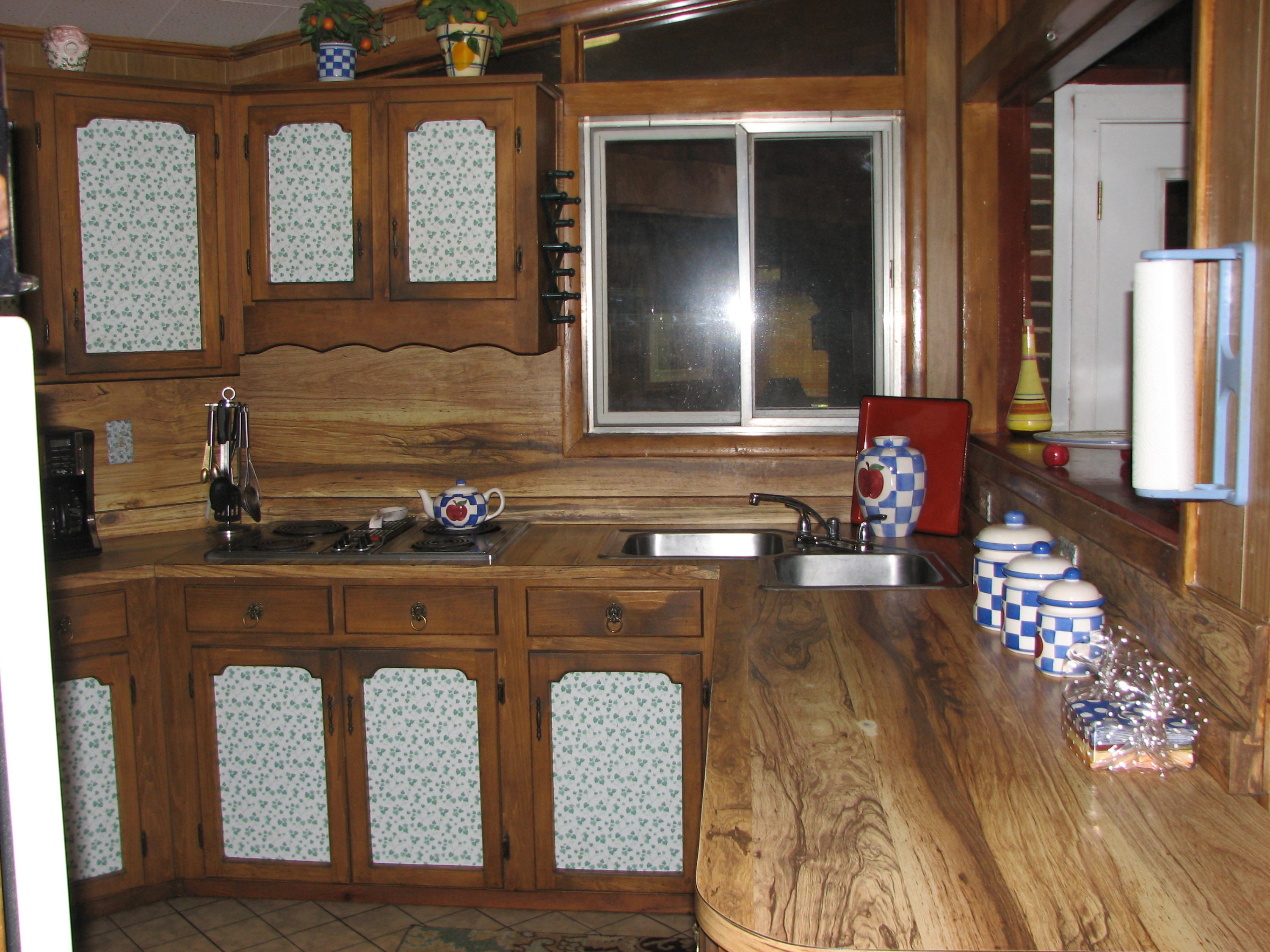 Lengthy Metes & Bounds Description - Residential