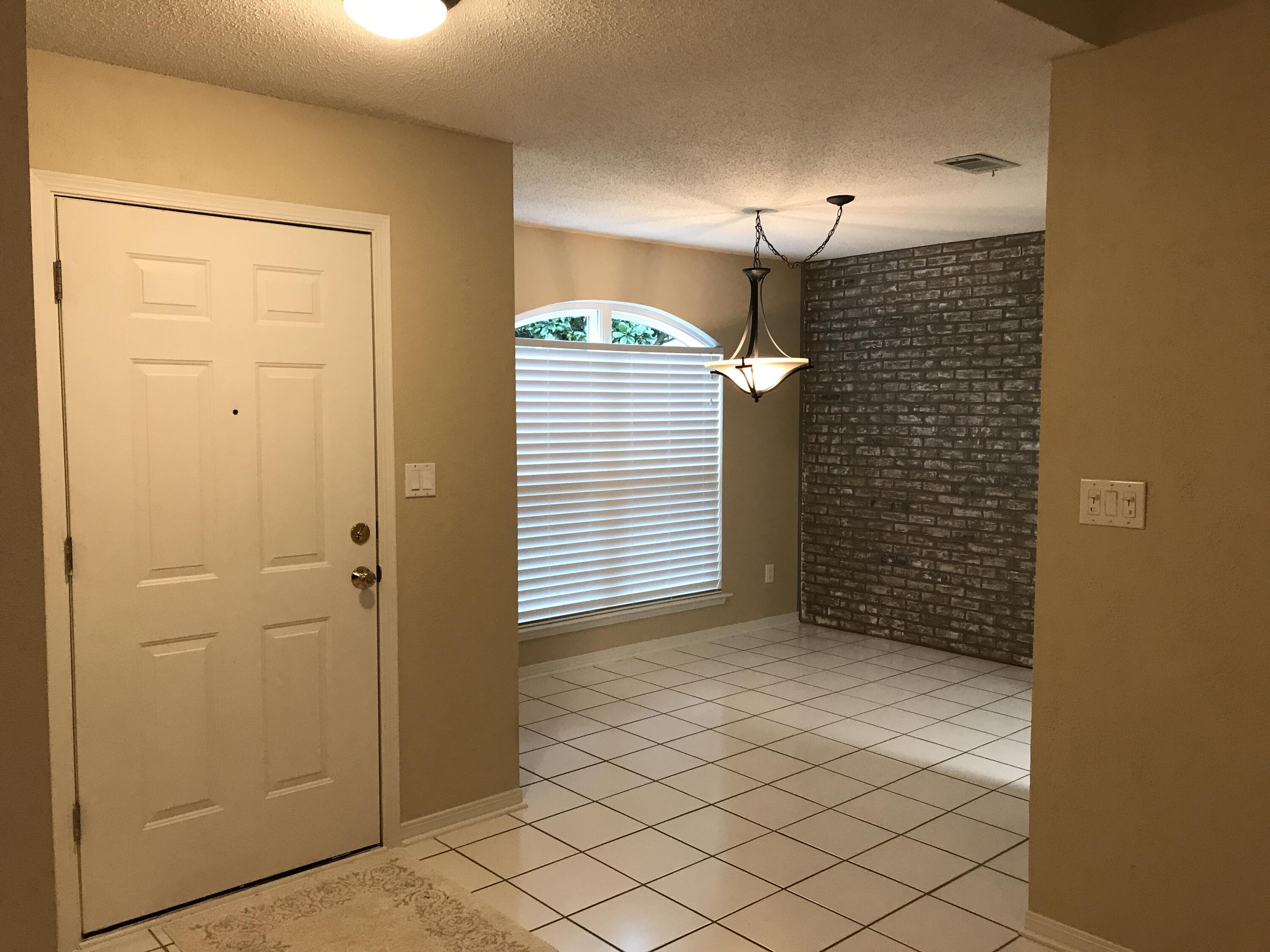 JACKSON TRAIL - Residential