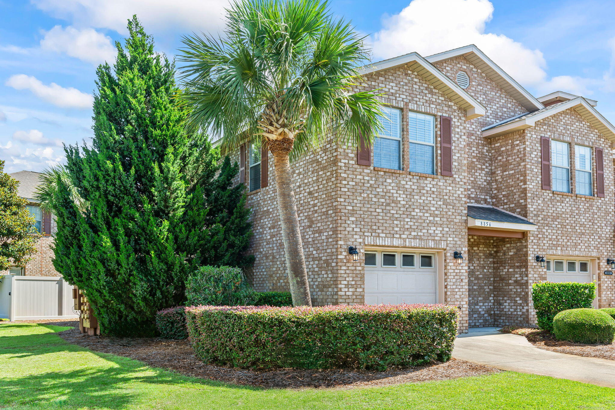 RESERVE POINTE - Residential