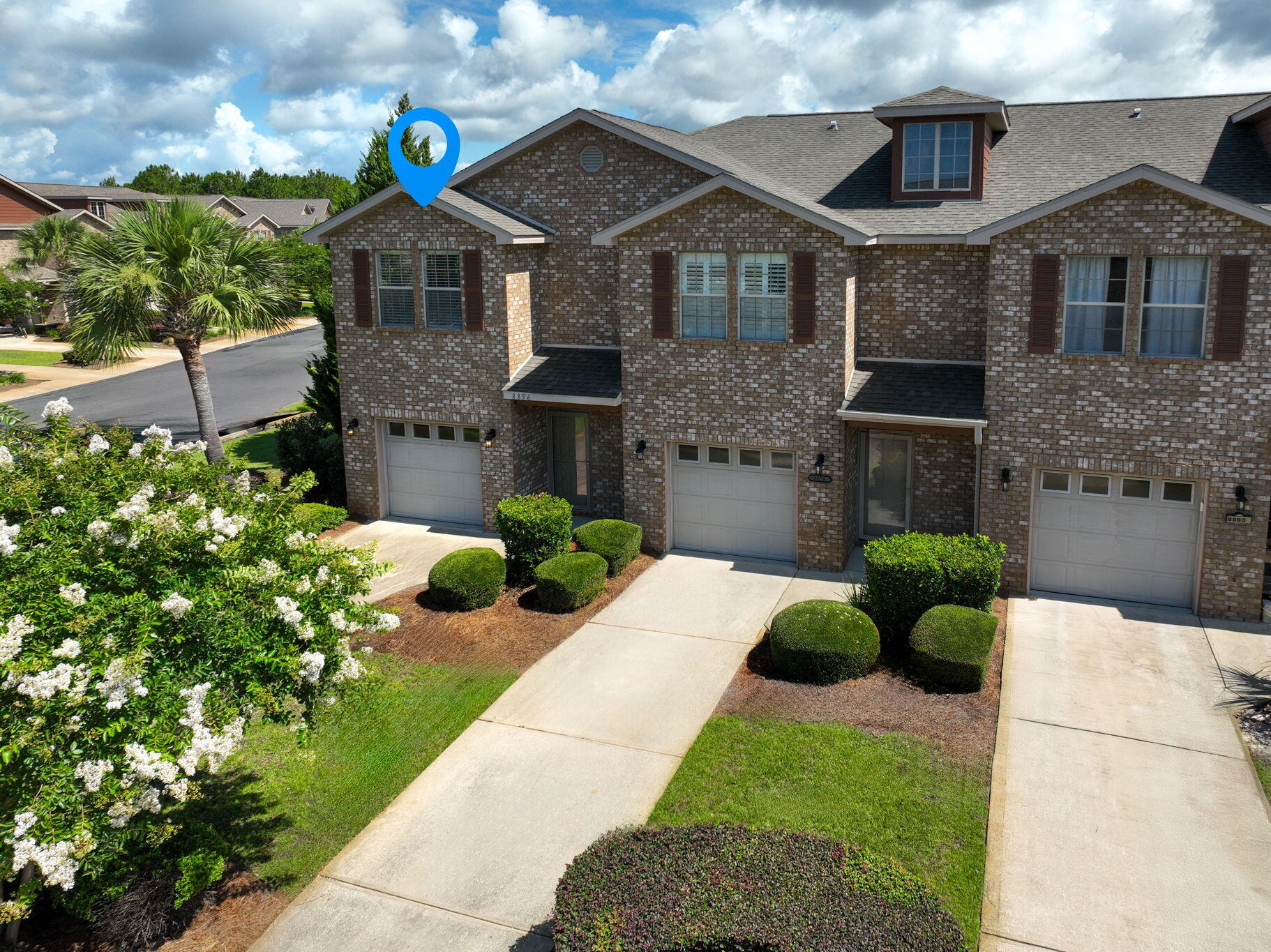 RESERVE POINTE - Residential