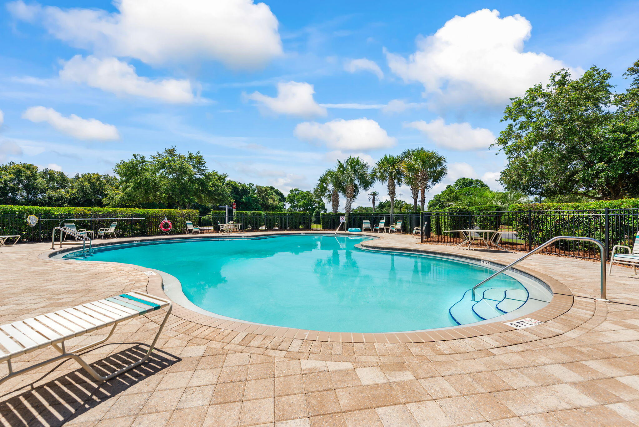 RESERVE POINTE - Residential