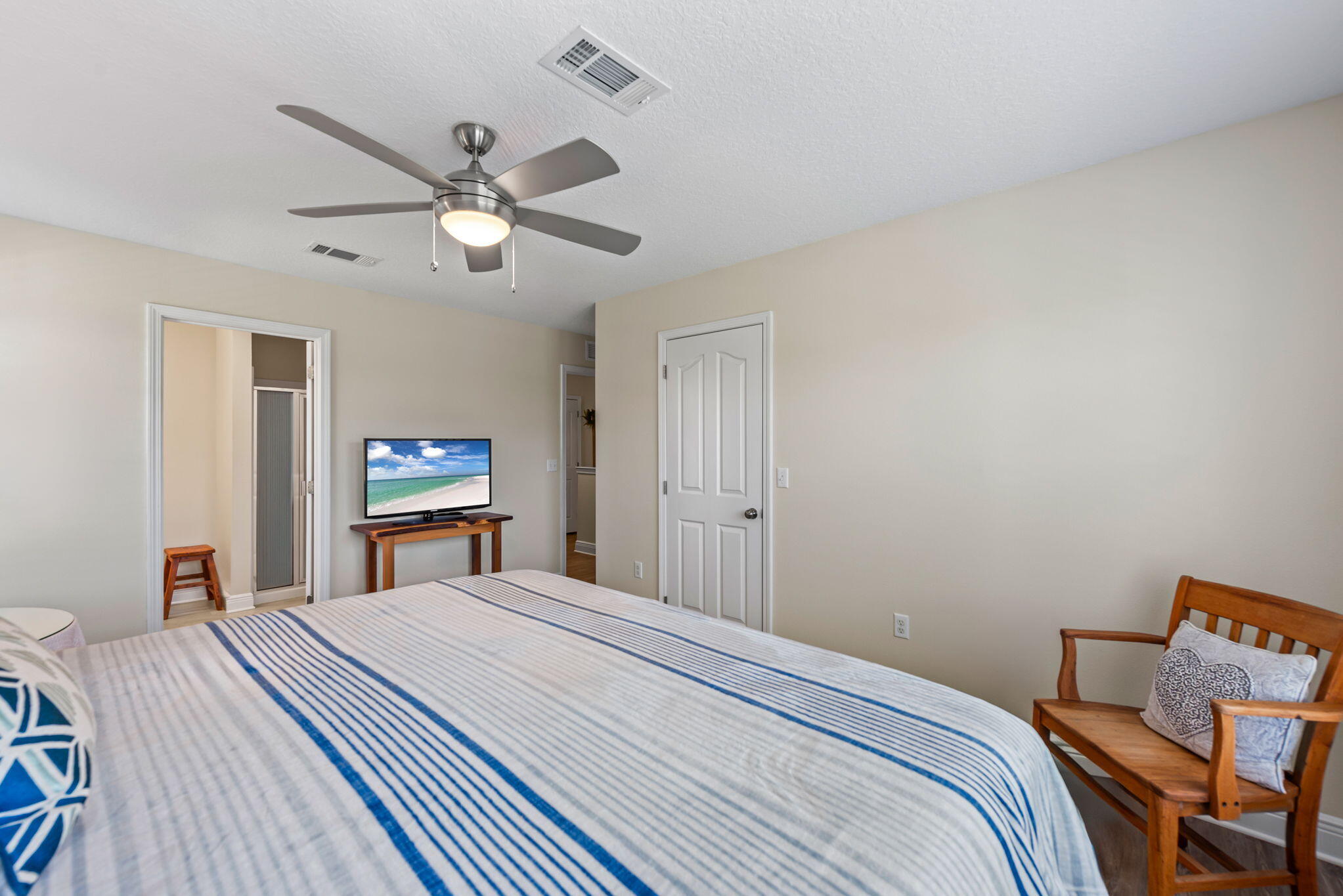 RESERVE POINTE - Residential